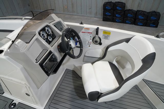 2026 Starcraft SVX 211 OB - 13