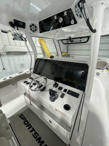2024 Sportsman Open 352 Center Console - 21