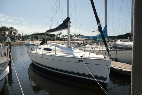 2013 Marlow-Hunter Hunter 27