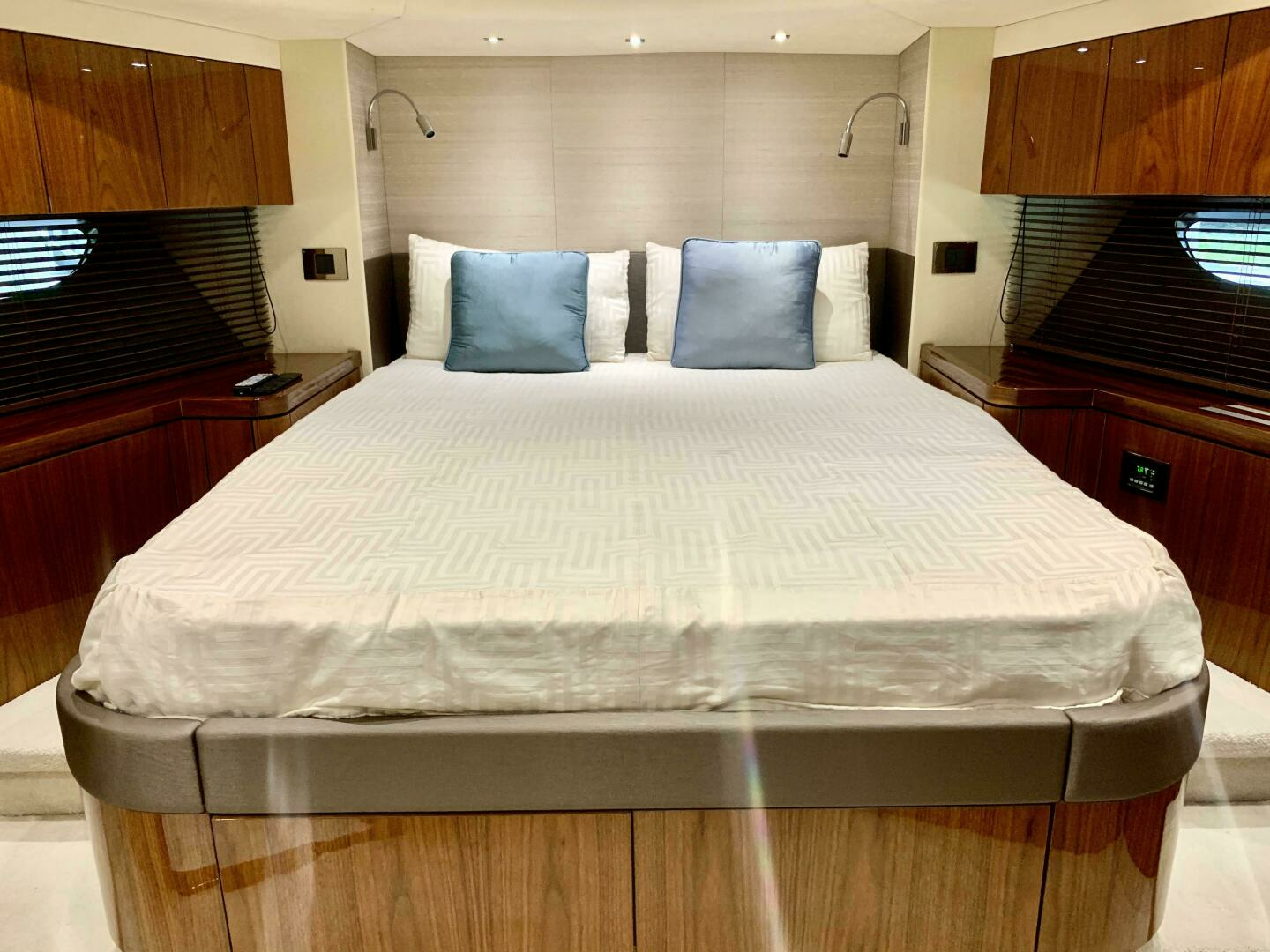 2016 Sunseeker Manhattan 65 - Image 18
