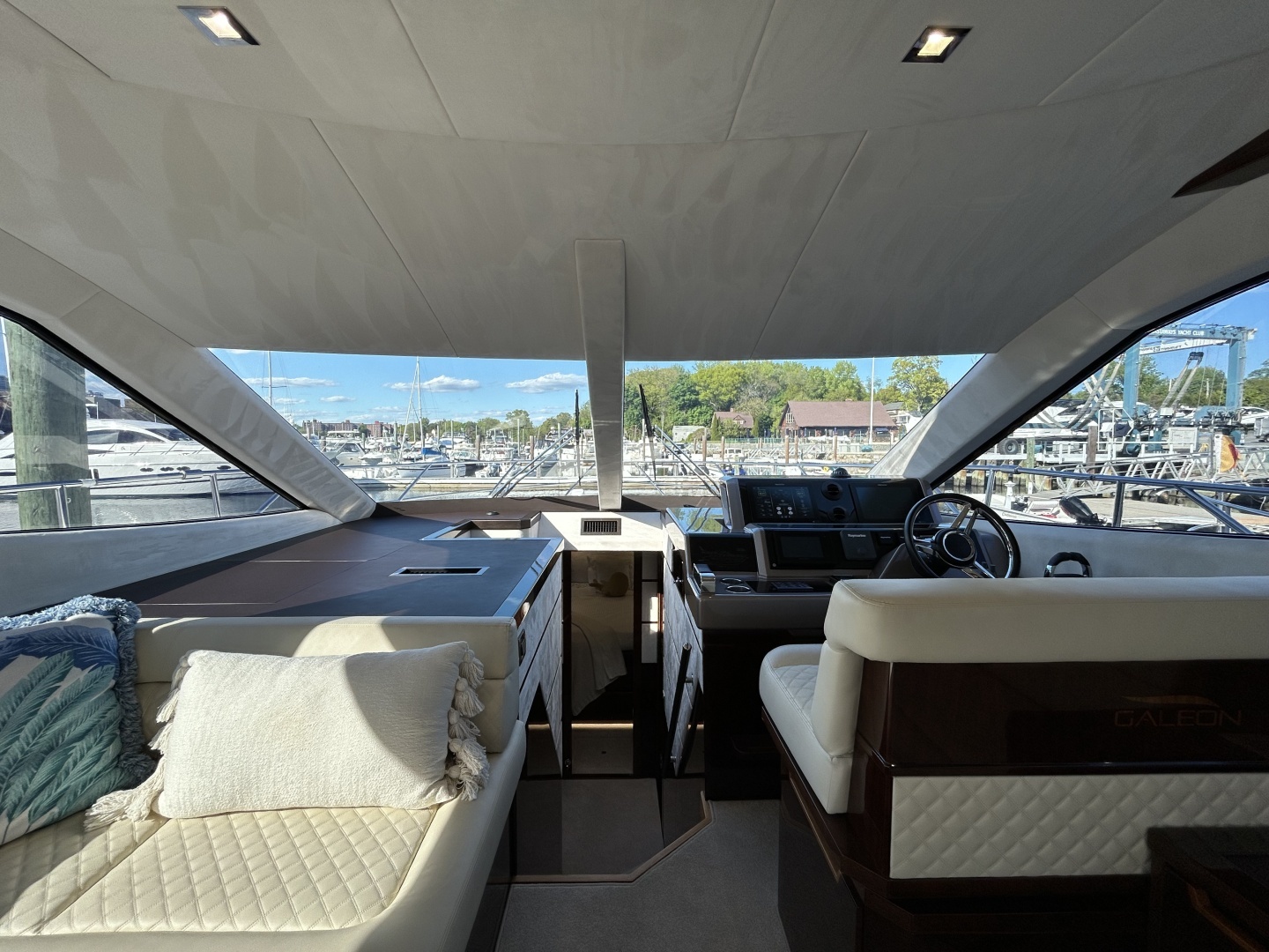 2019 Galeon 550 FLY - Image 13