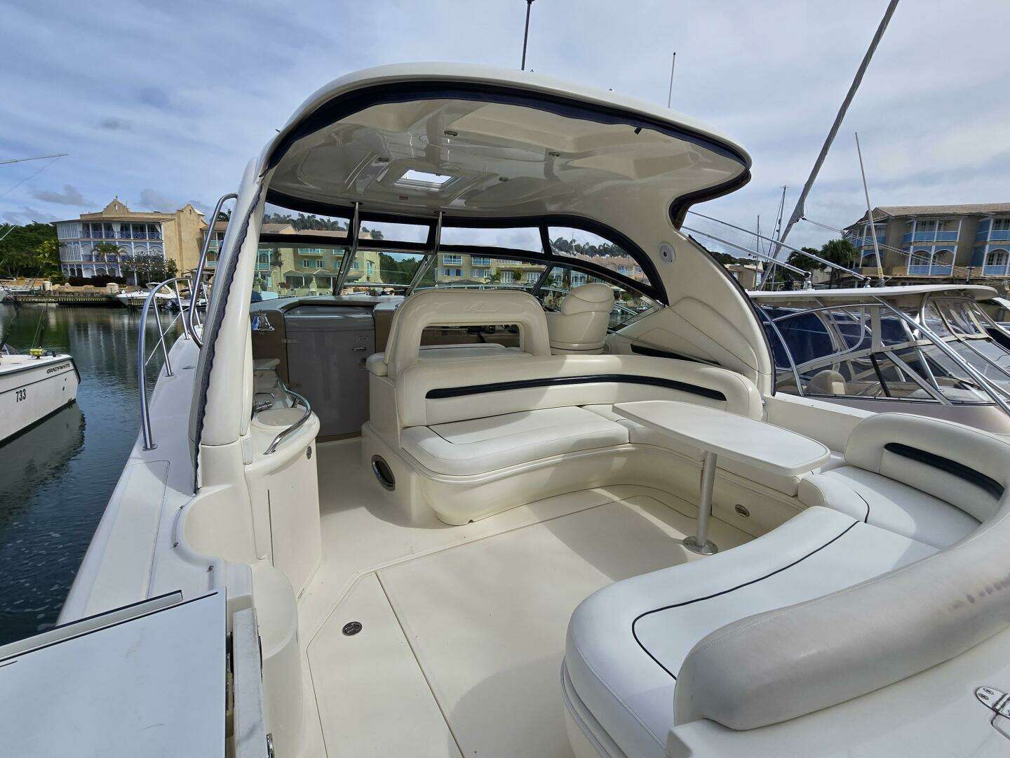 2004 Sea Ray 455 - Image 3