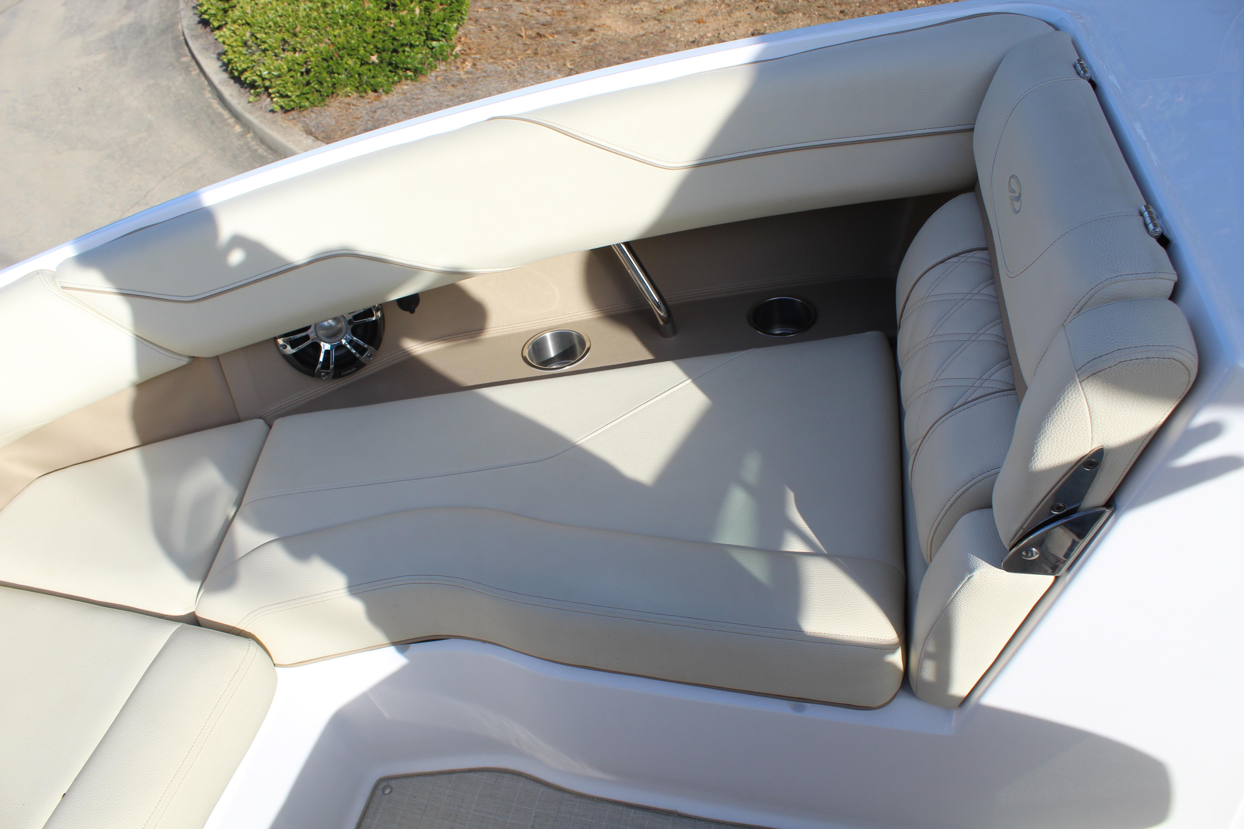 2020 Regal LS4 Surf - 18
