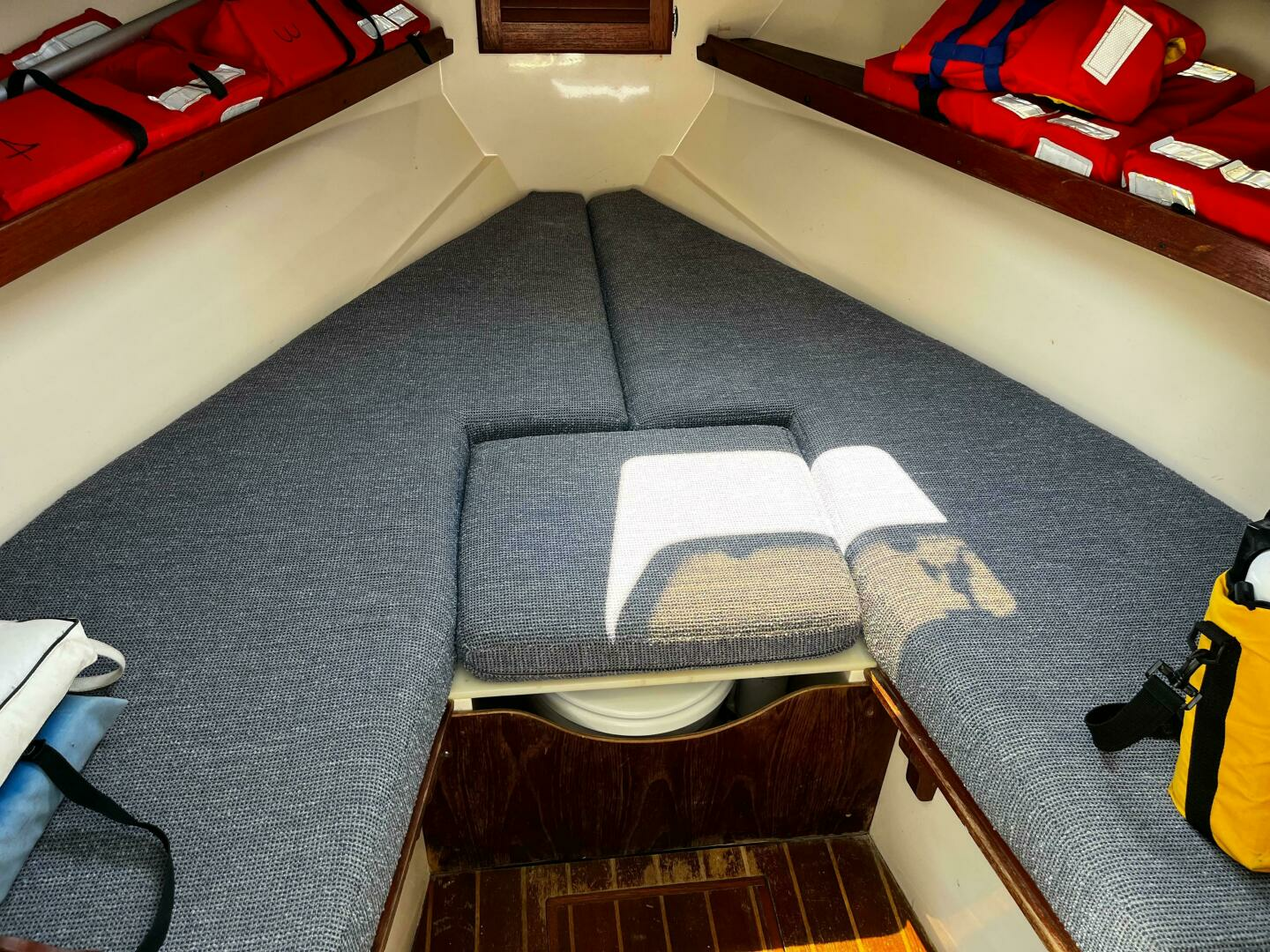 1988 North Coast 24 Express Sportfish - Image 16