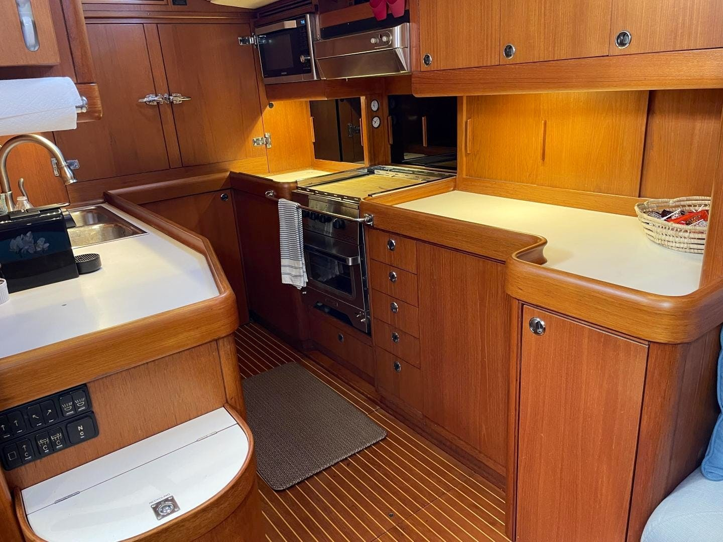 1992 Nautor Swan Custom - Image 23