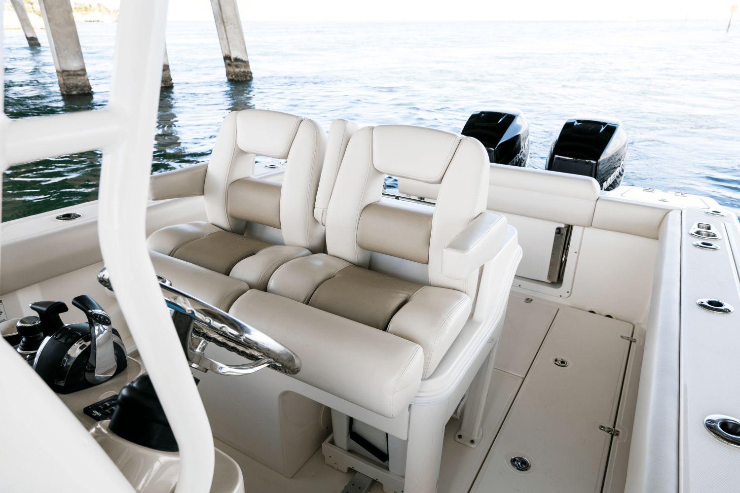 2026 Boston Whaler 280 Outrage - 170