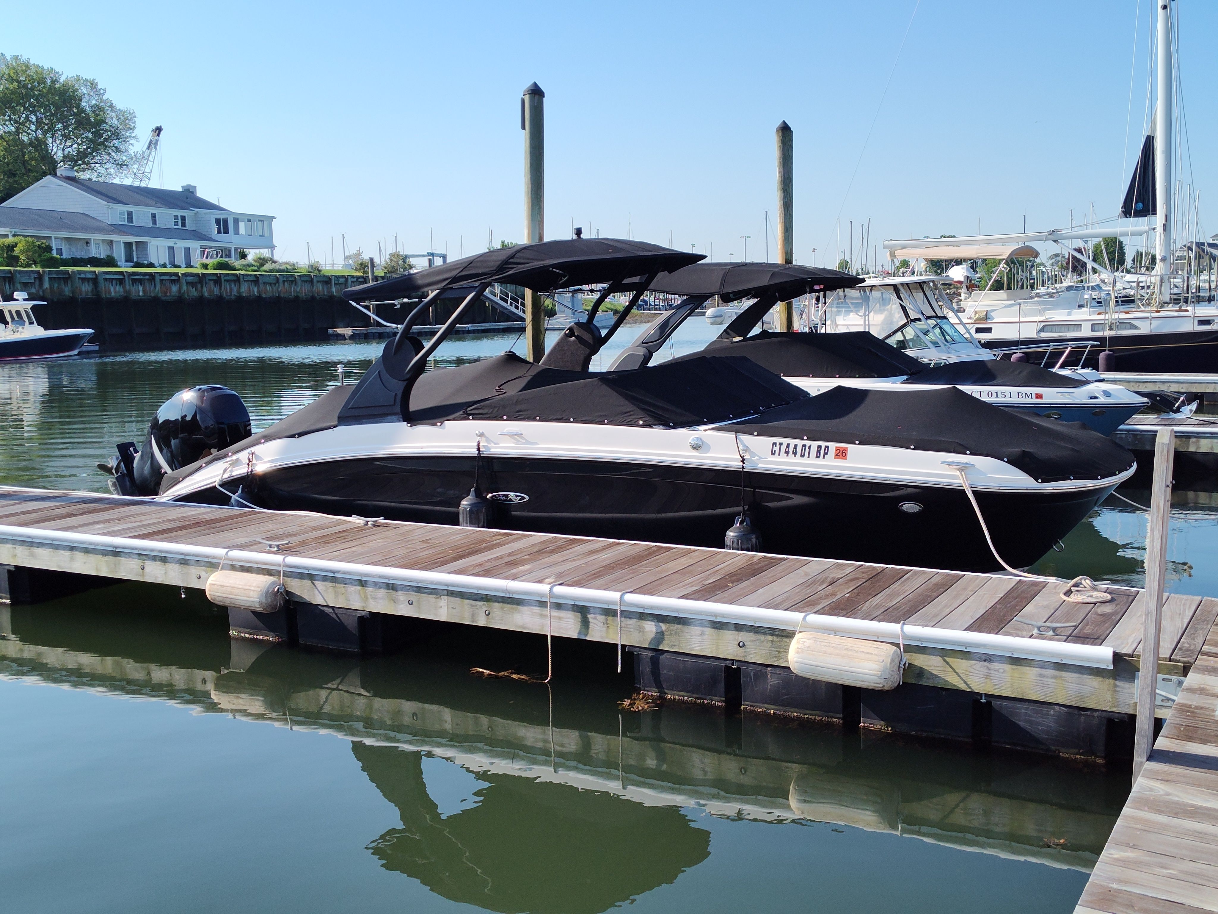 2018 Sea Ray SDX 270 Outboard - 9