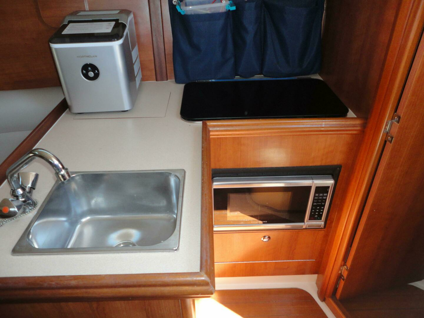 2013 Marlow-Hunter Hunter 27 - Image 10