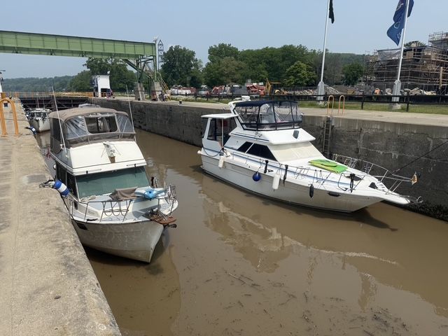 1989 Sea Ray 380 - 4