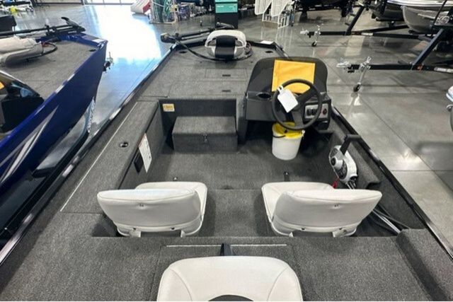 2026 Crestliner Storm - 8