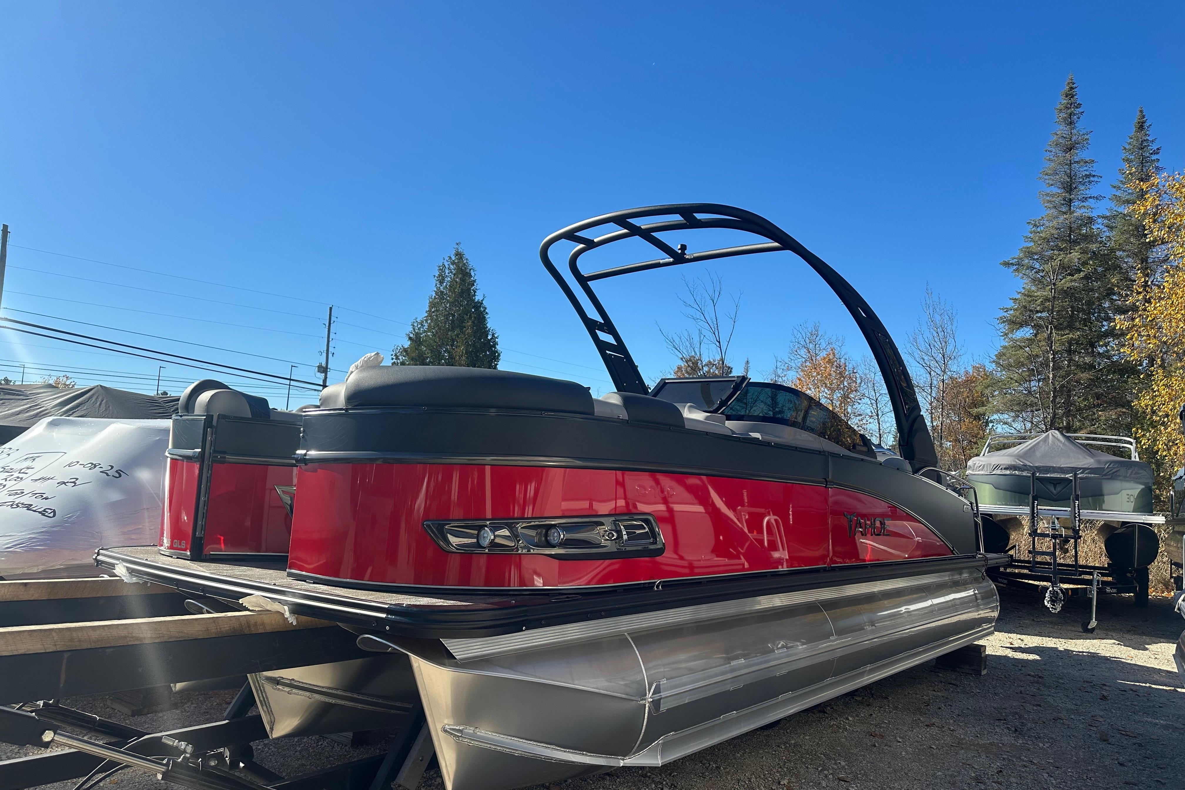 2026 Tahoe Pontoon Cascade Quad Lounger