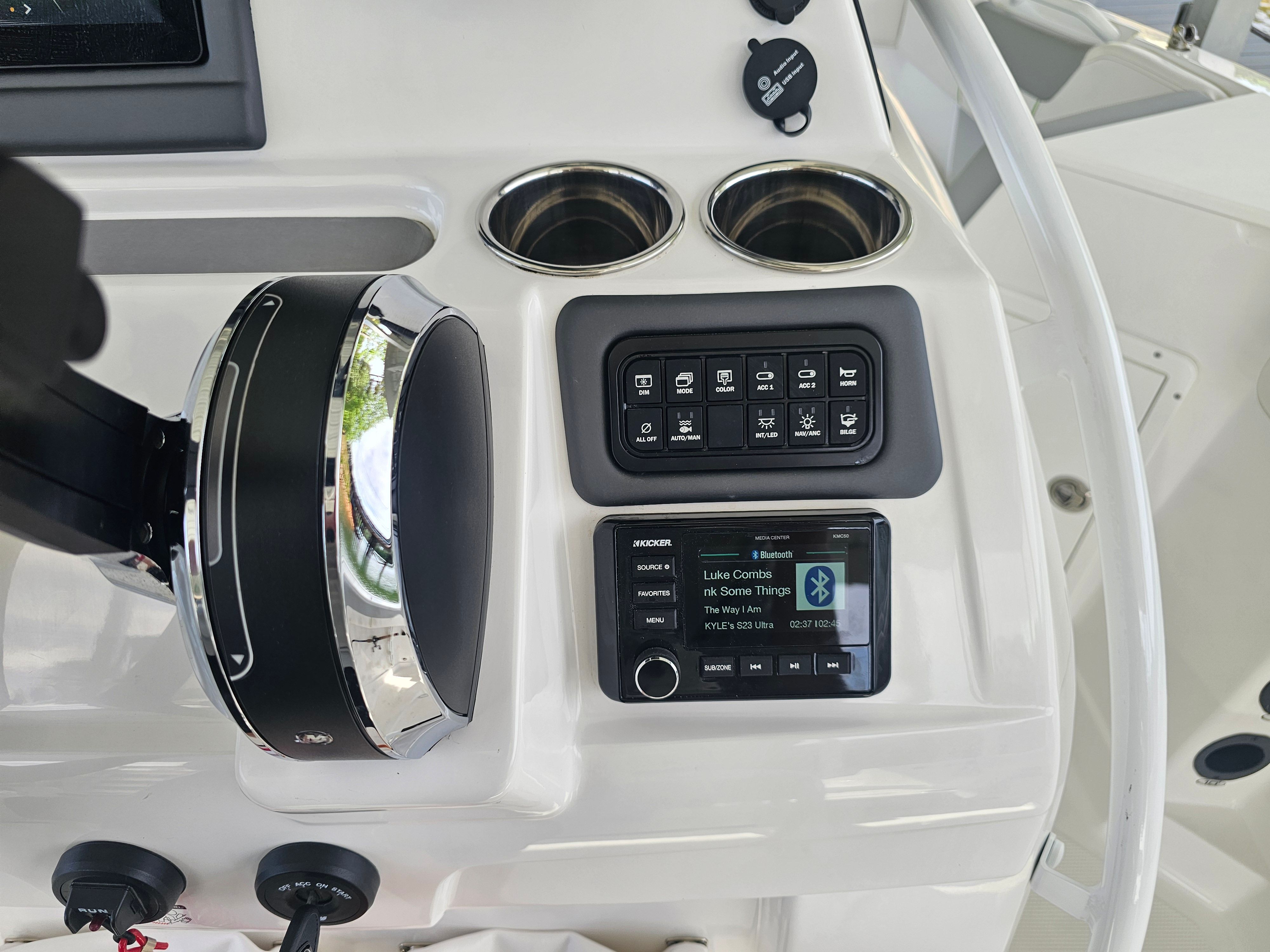 2024 Tahoe 2150 CC - 18