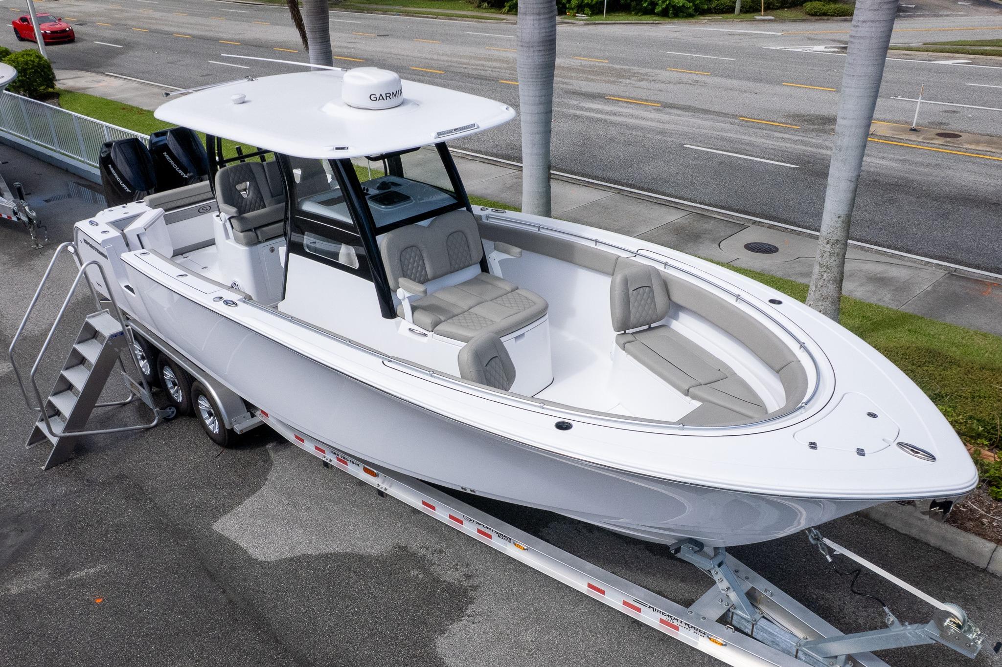 2025 Sportsman Open 322 Center Console