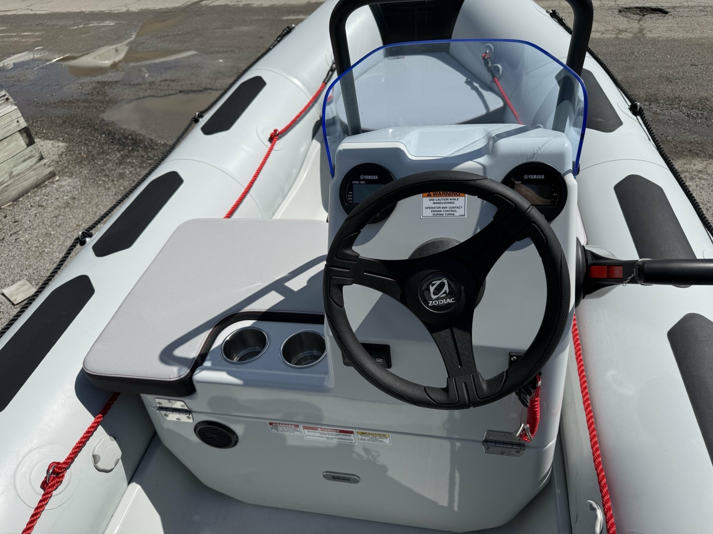 2026 Zodiac Open 4.2 NEO F50 - Image 8