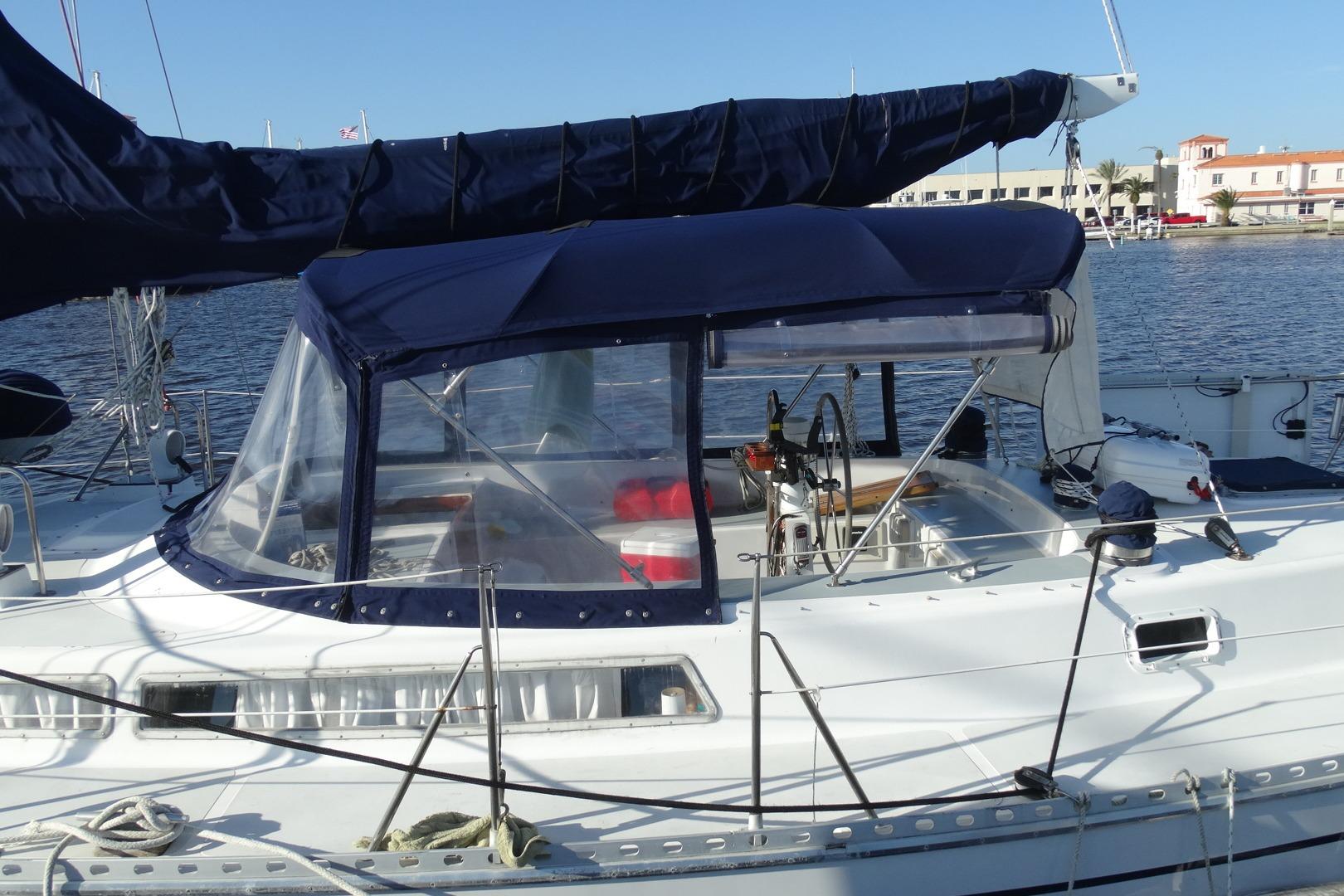 1985 Gulfstar Hirsch Center Cockpit