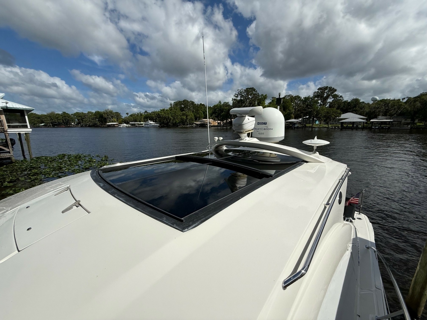 2016 Sea Ray 510 SUNDANCER - Image 8