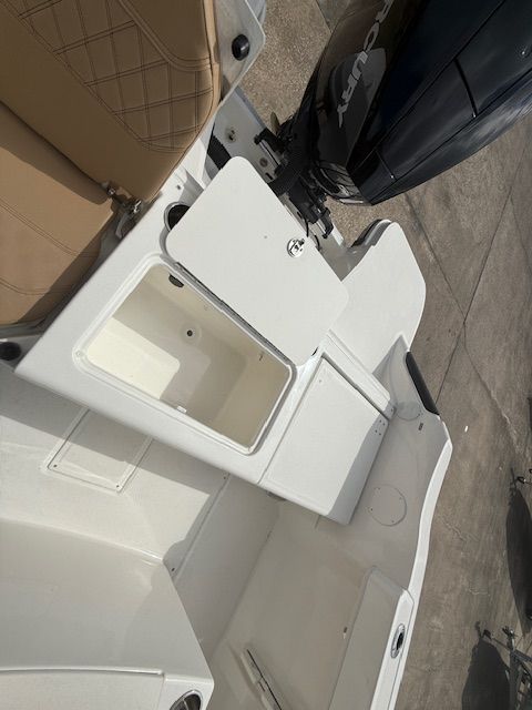 2026 Bayliner Trophy T22CC - 11