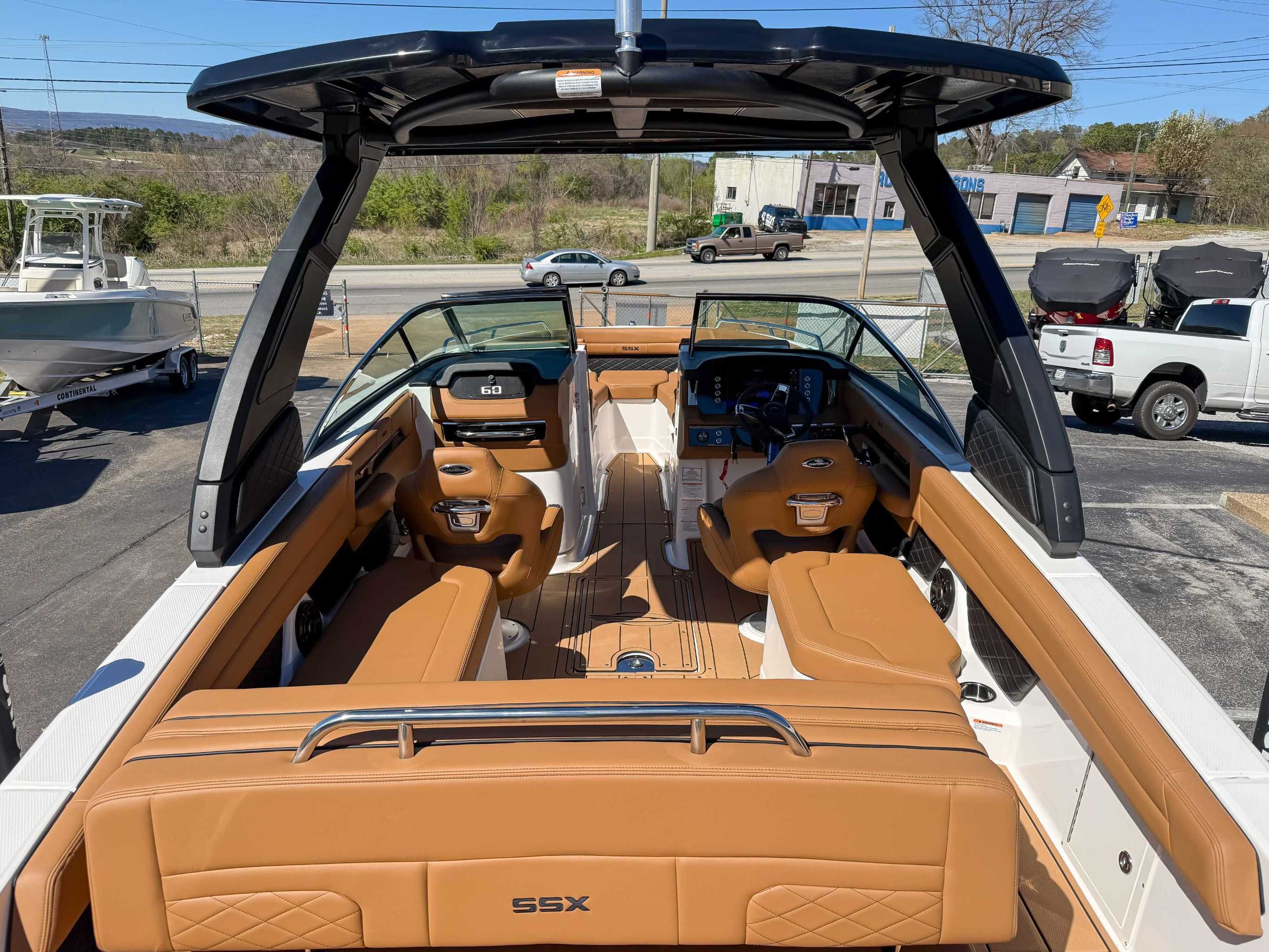 2025 Chaparral 267 SSX - 12