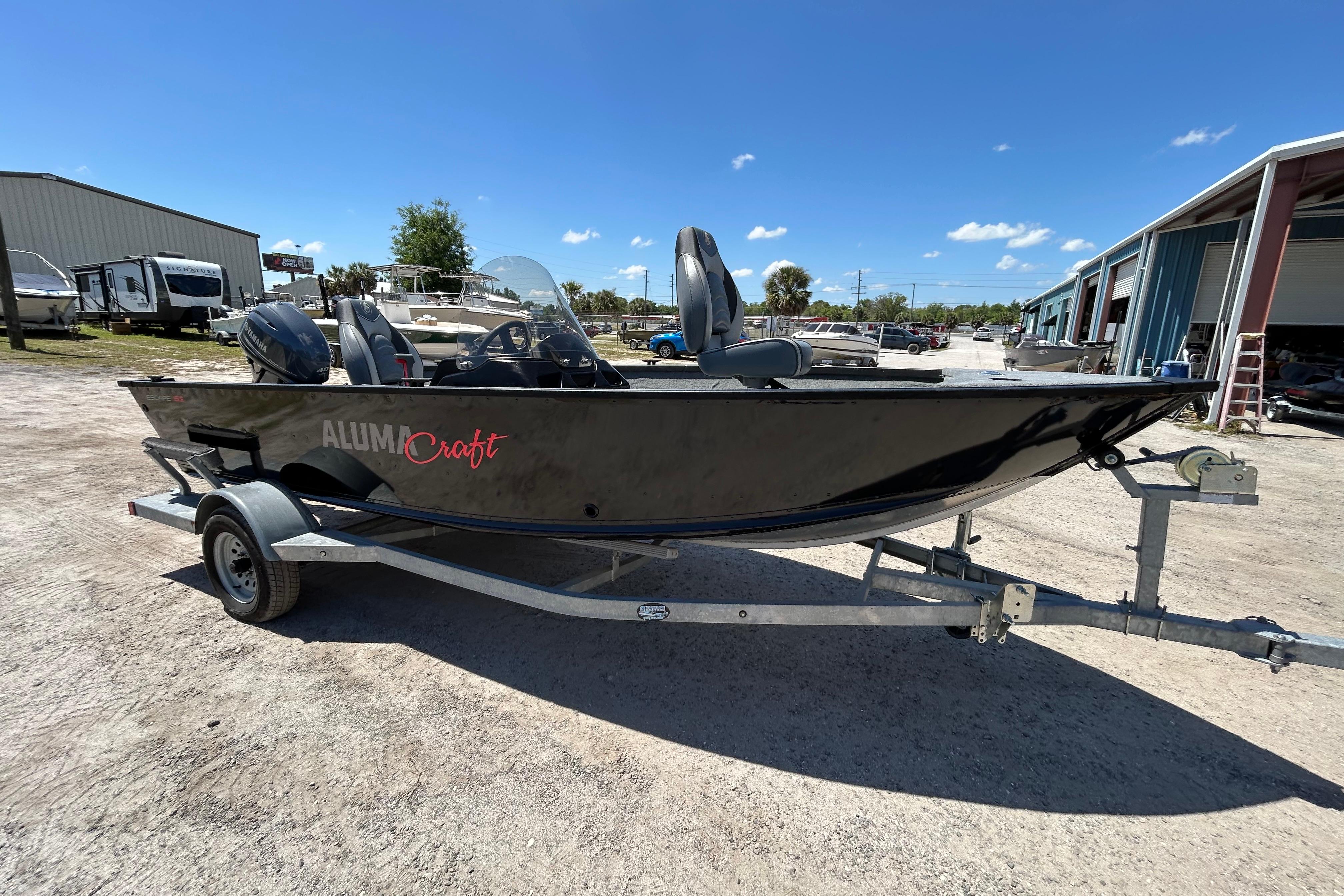 2023 Alumacraft Escape 165 SC