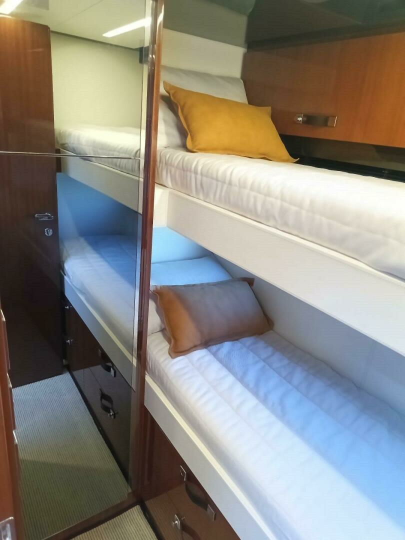 2019 Riva — - Image 25
