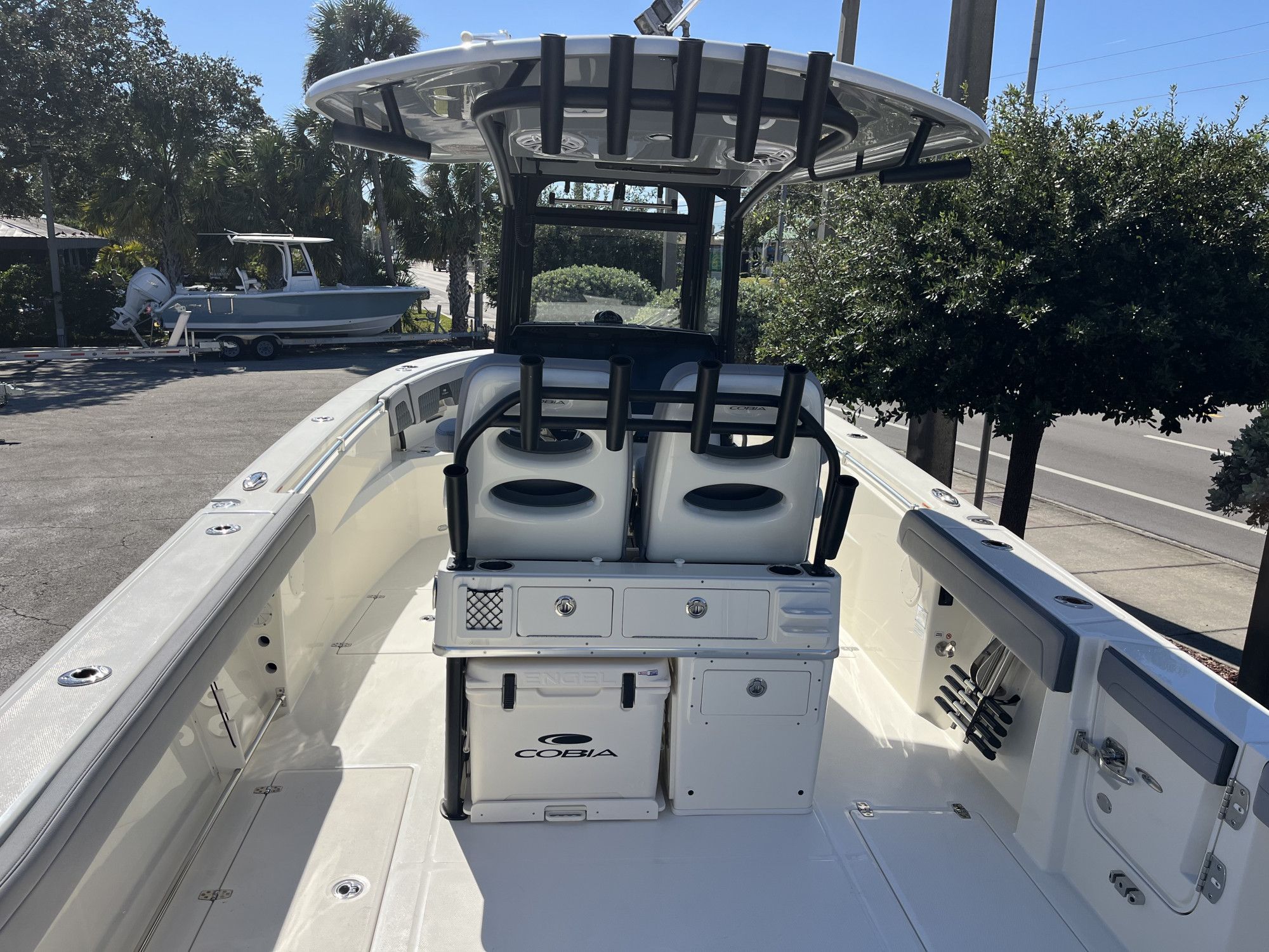 2026 Cobia 285 Open Center Console - 10