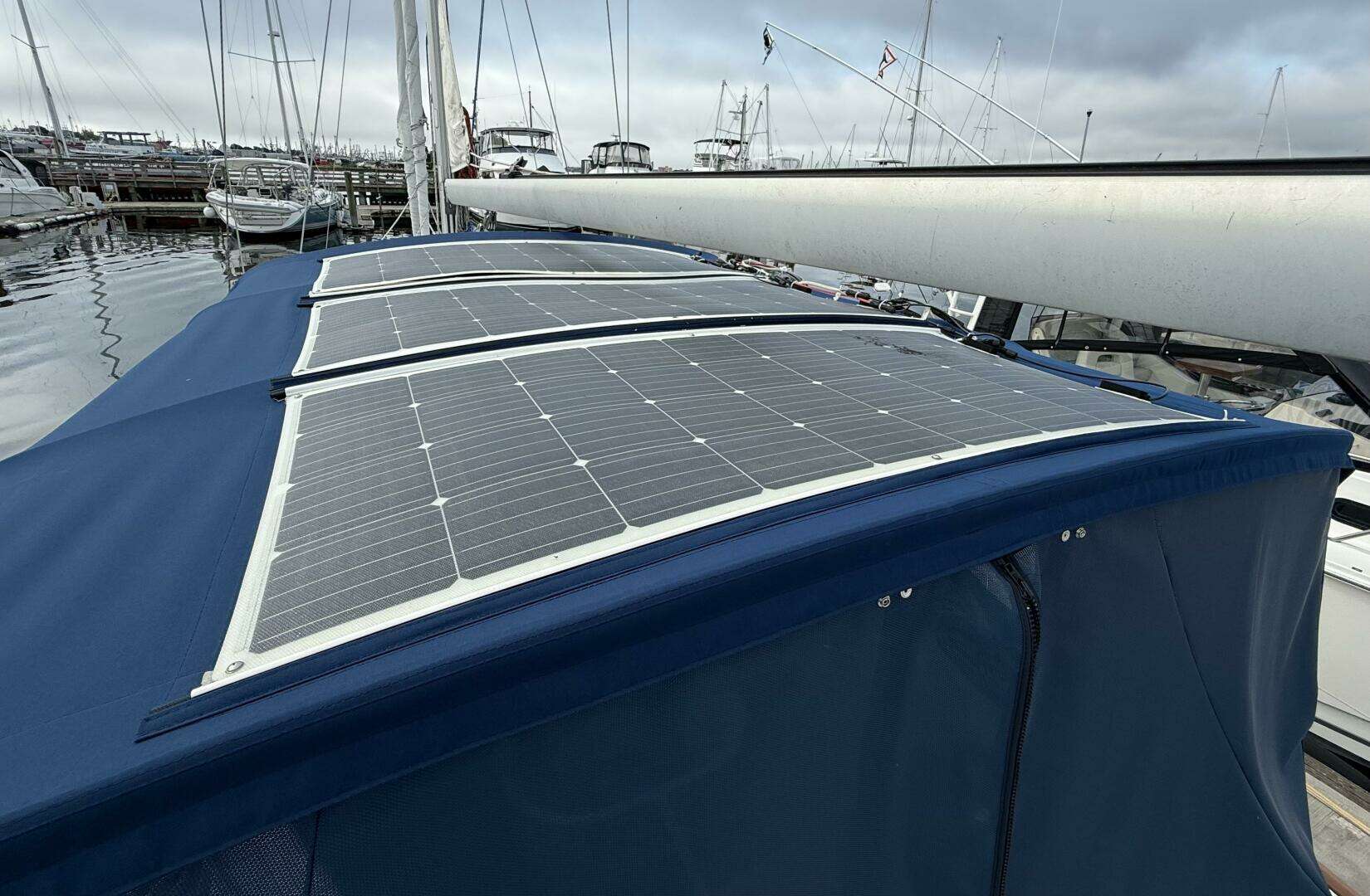 2003 Beneteau — - Image 20