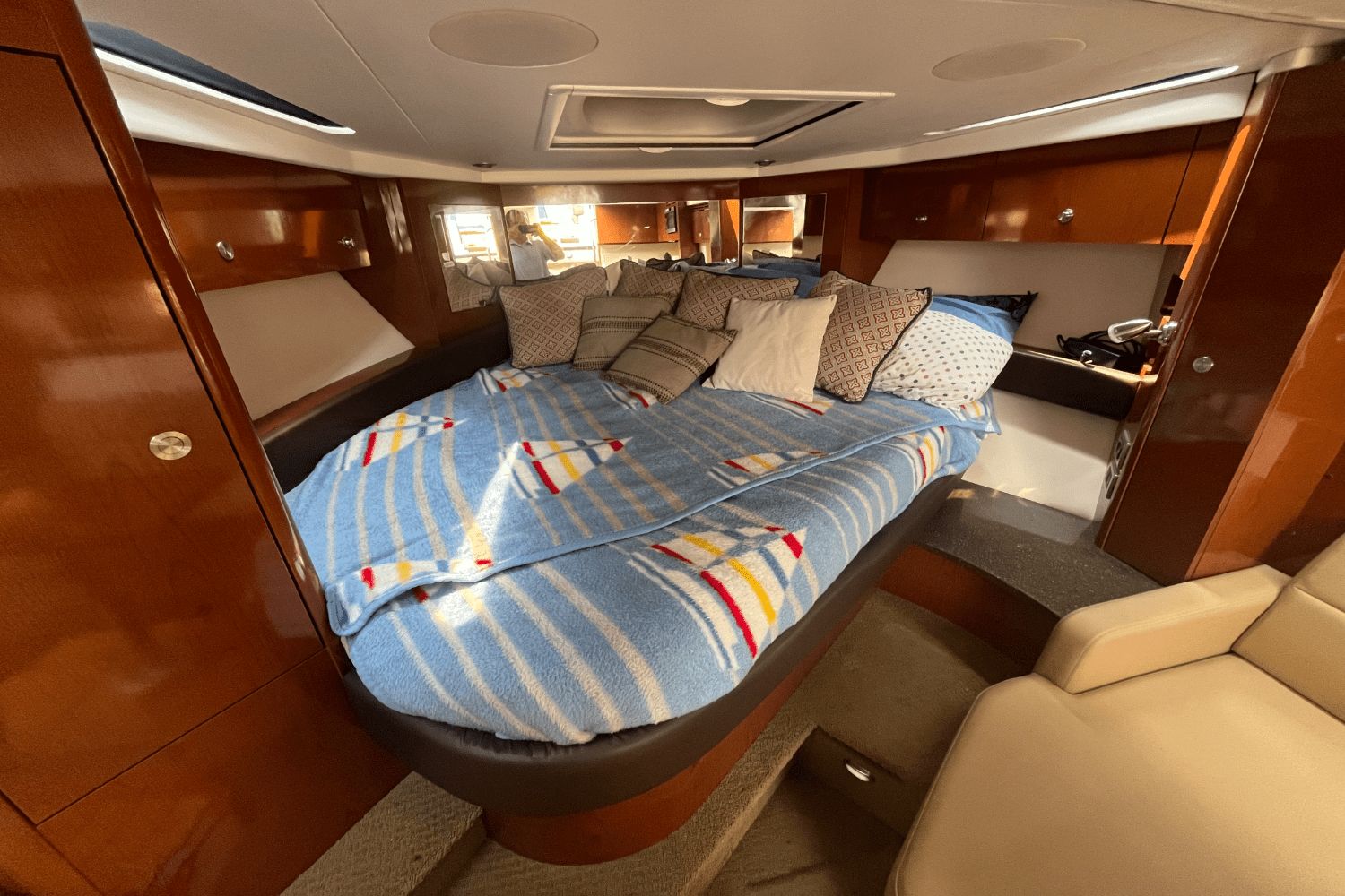 2014 Sea Ray Sundancer 350 - 42