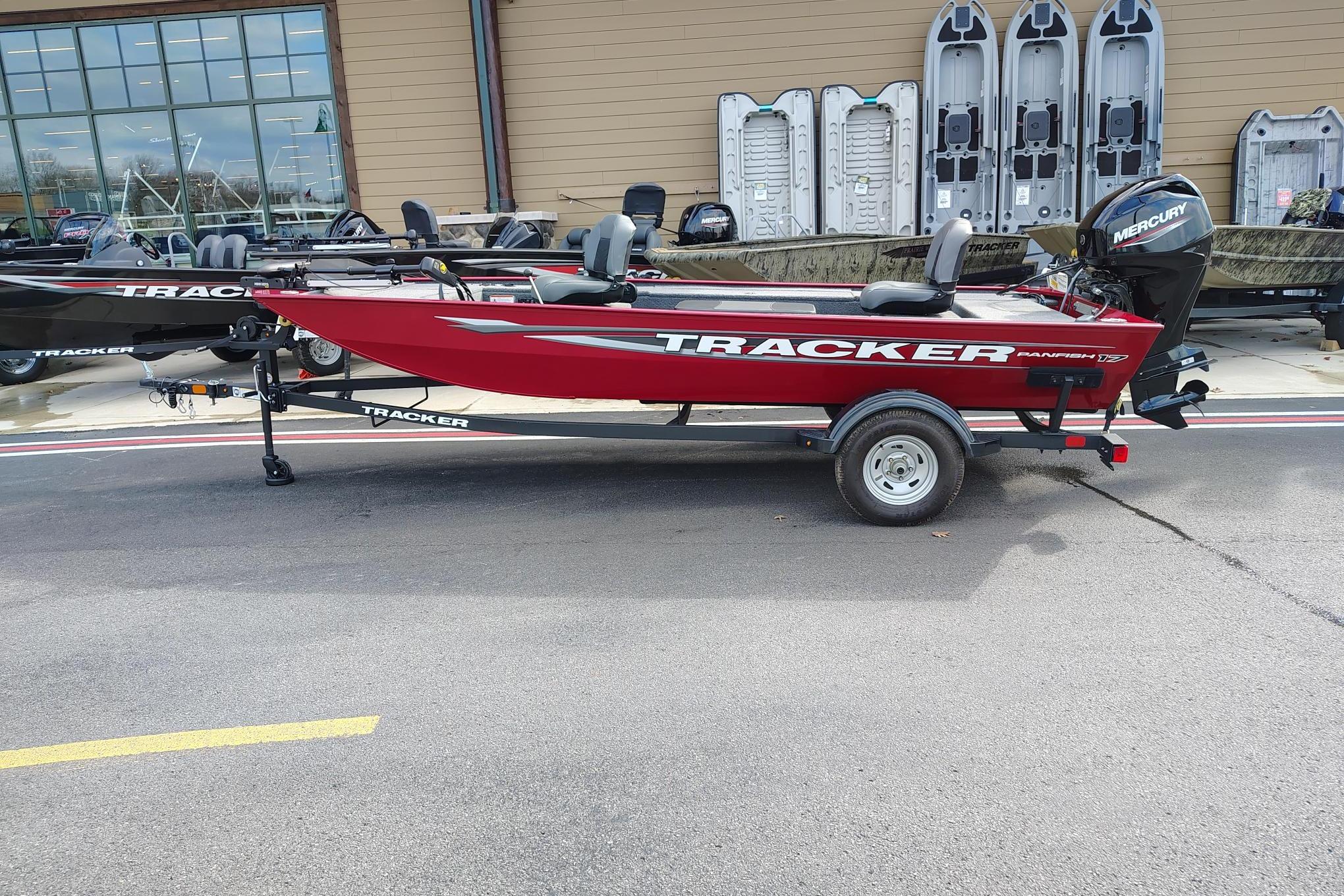 2025 Tracker Panfish 17