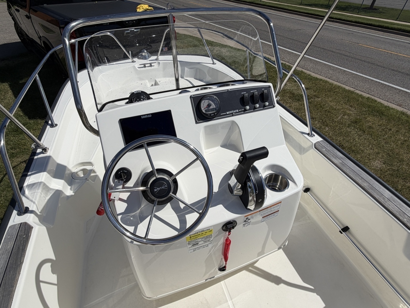2023 Boston Whaler 150 Montauk - Image 11