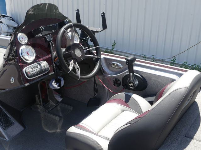 2017 Legend Alpha 211R - 31