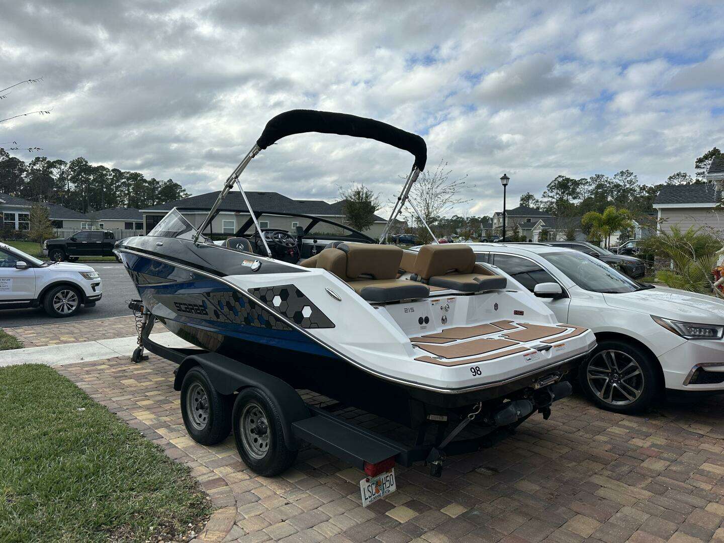 2021 Scarab 215 - Image 4