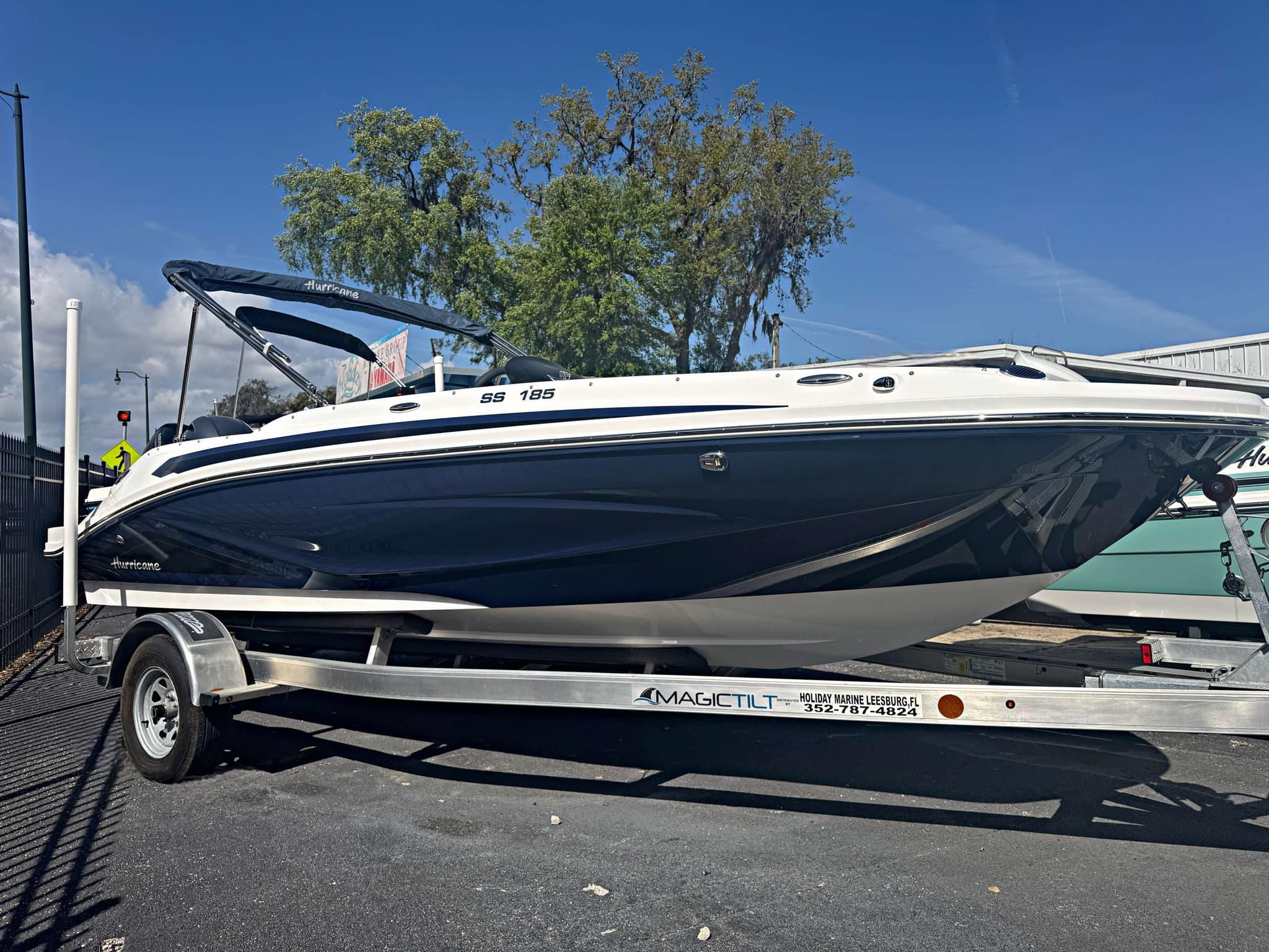 2025 Hurricane SunDeck Sport 185 OB