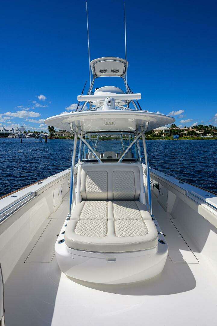 2022 Valhalla Boatworks V-41 - Image 9