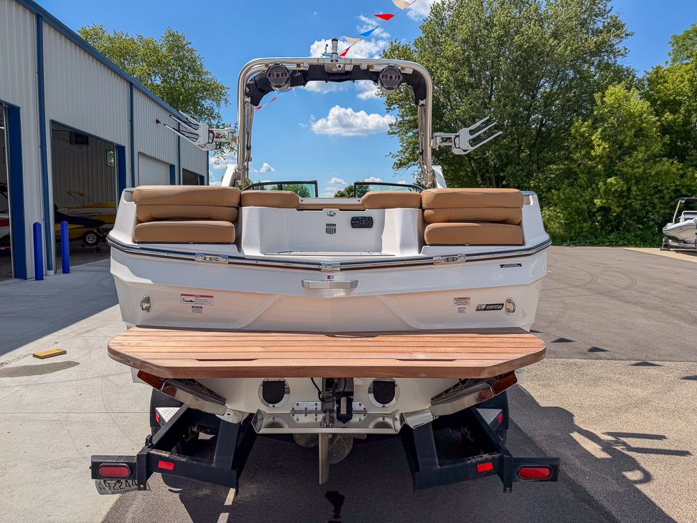 2022 MasterCraft XT24 - 4