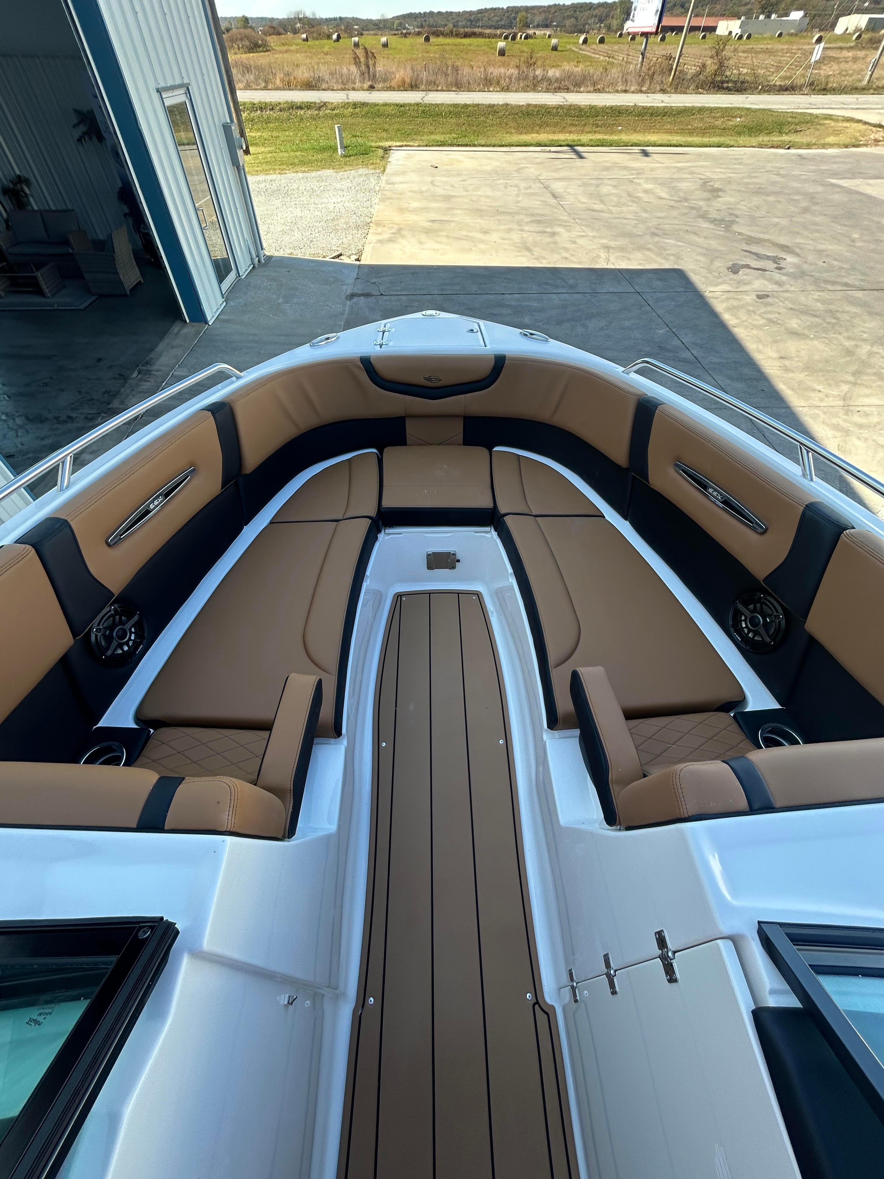 2025 Chaparral 307 SSX - 12
