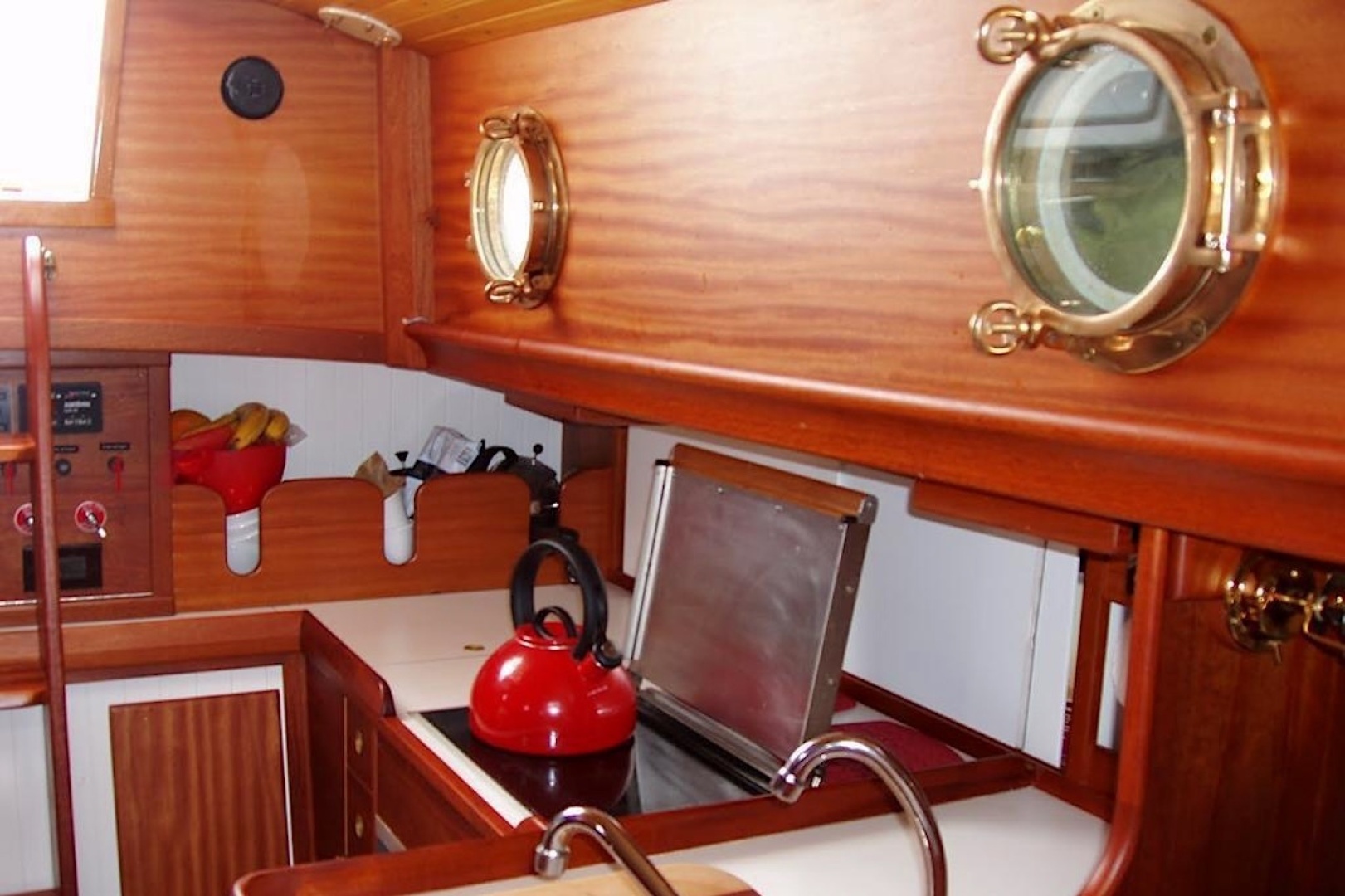 2006 Bristol Channel Cutter 28 - Image 24