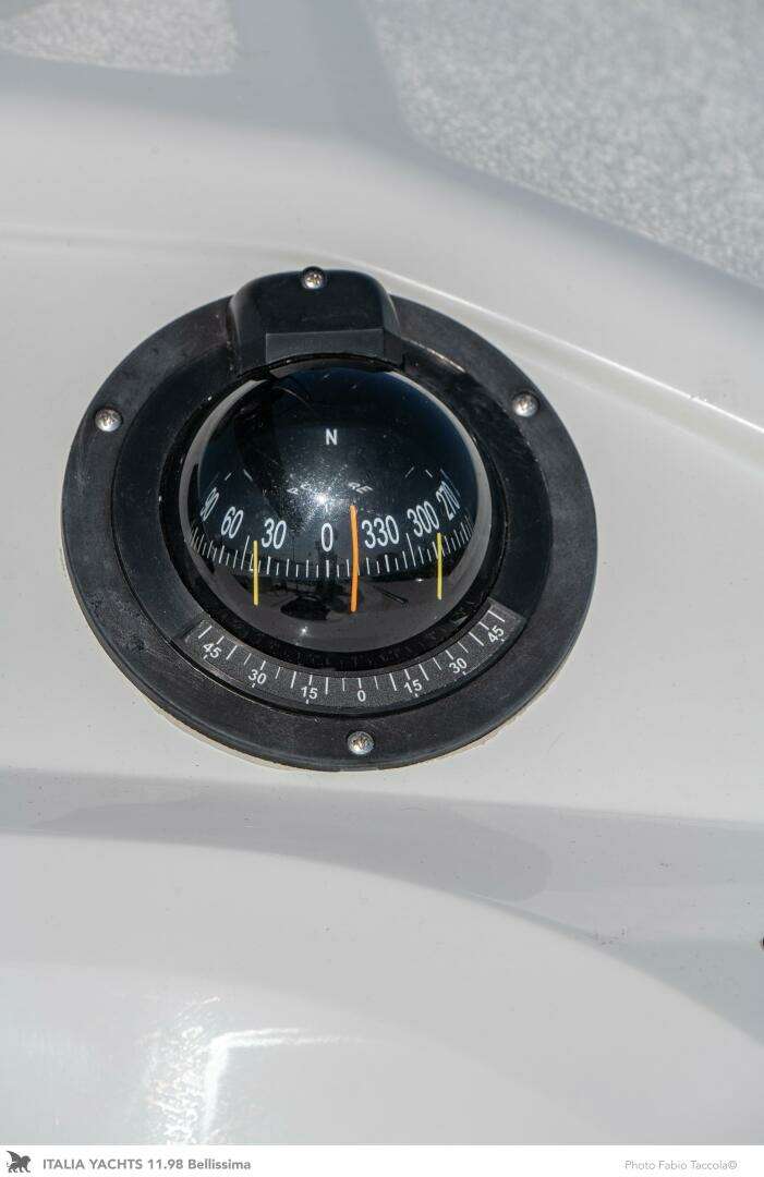 2026 Italia Yachts 11.98 - Image 14