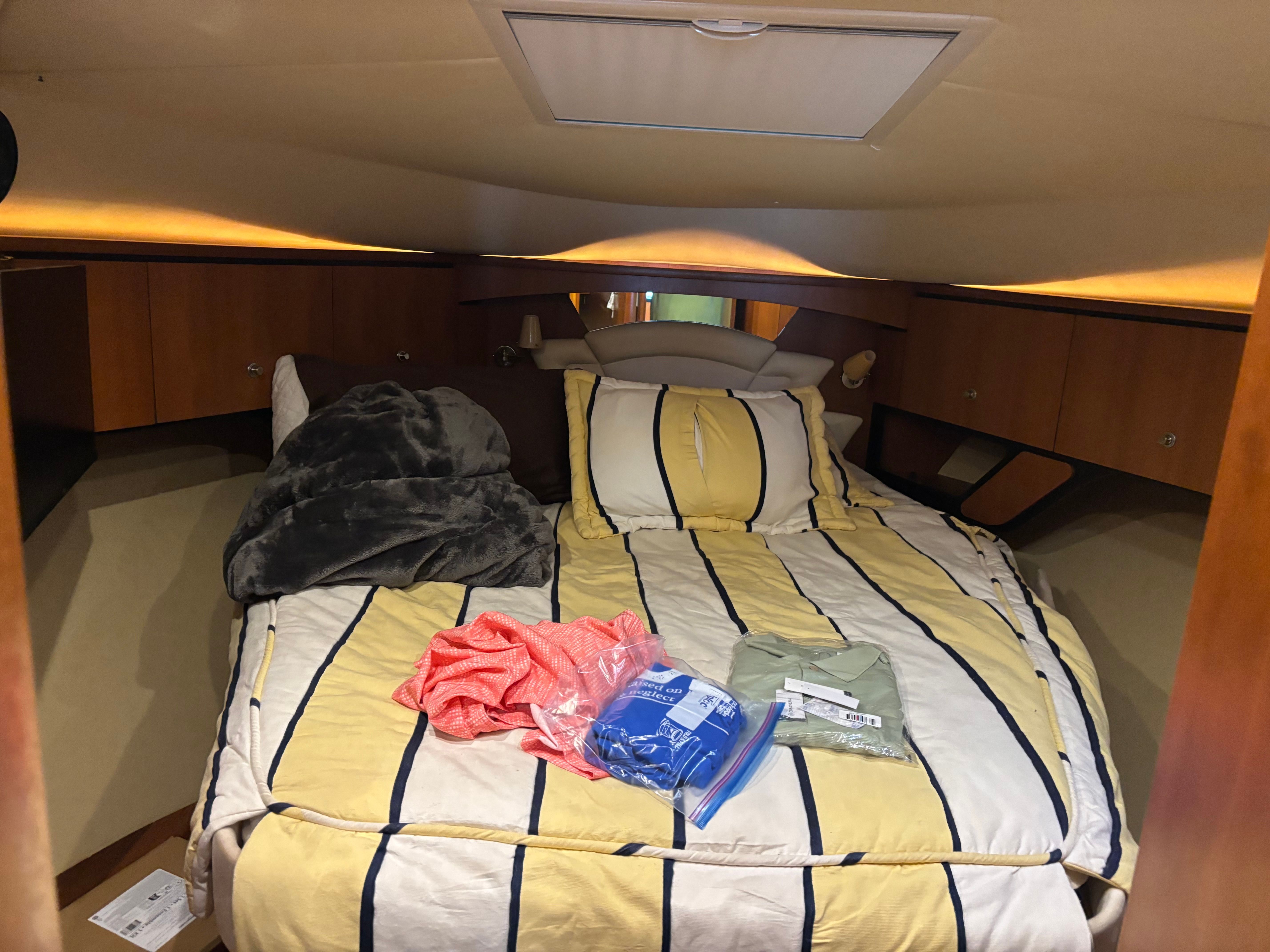 2006 Tiara Yachts 4400 Sovran - 10