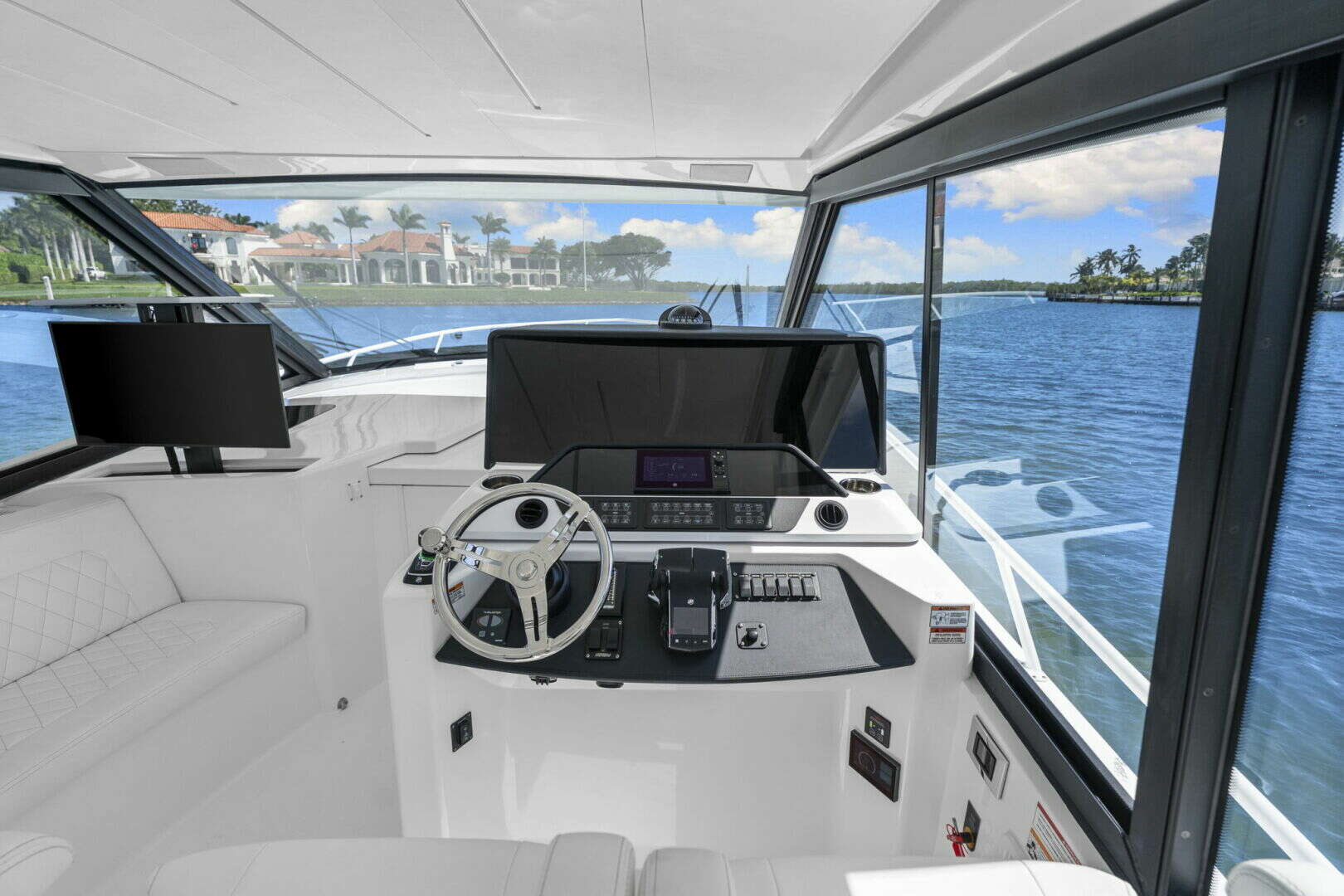 2026 Intrepid 50 EVOLUTION - Image 41