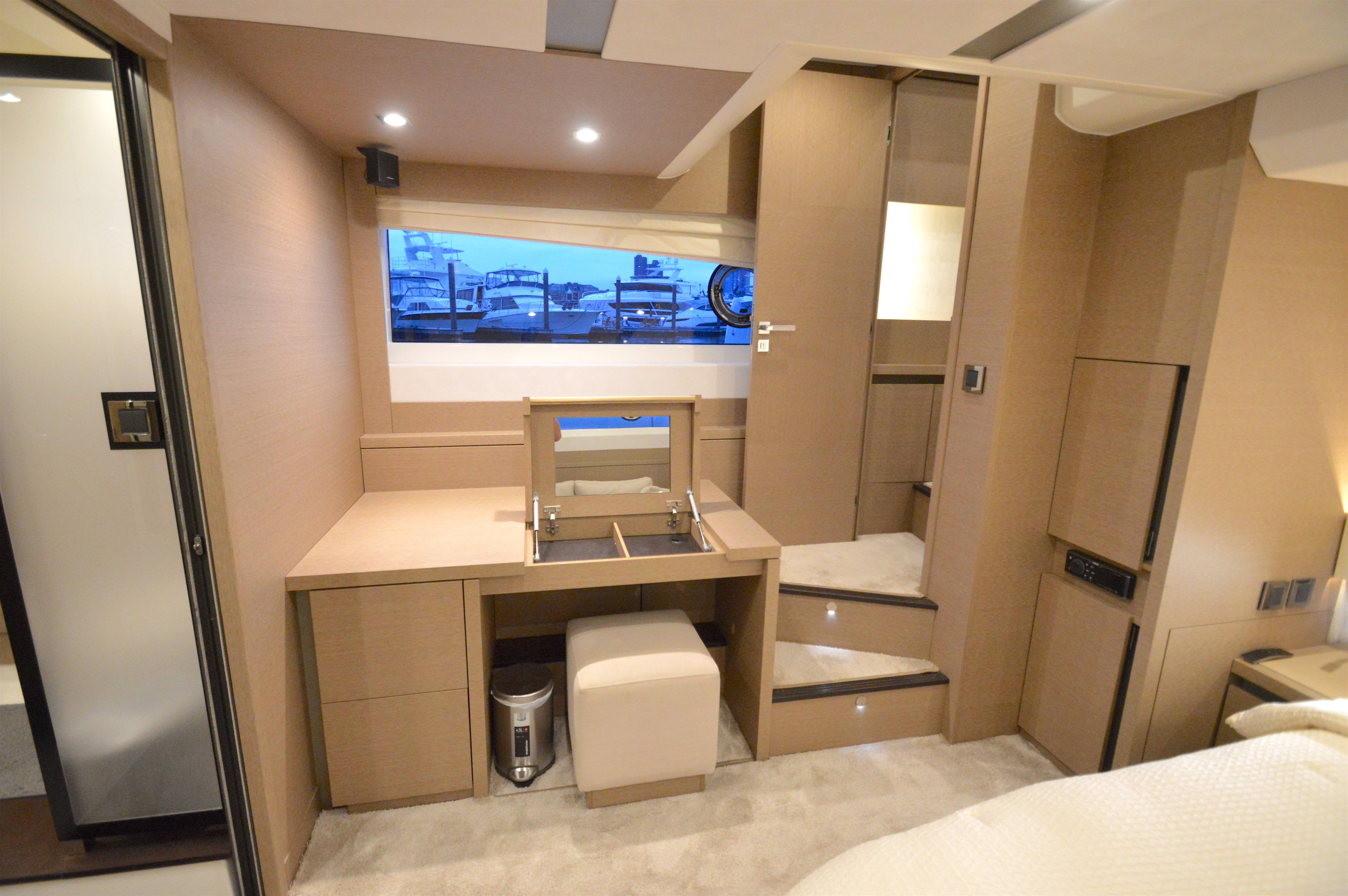 2017 Prestige 630 - 74