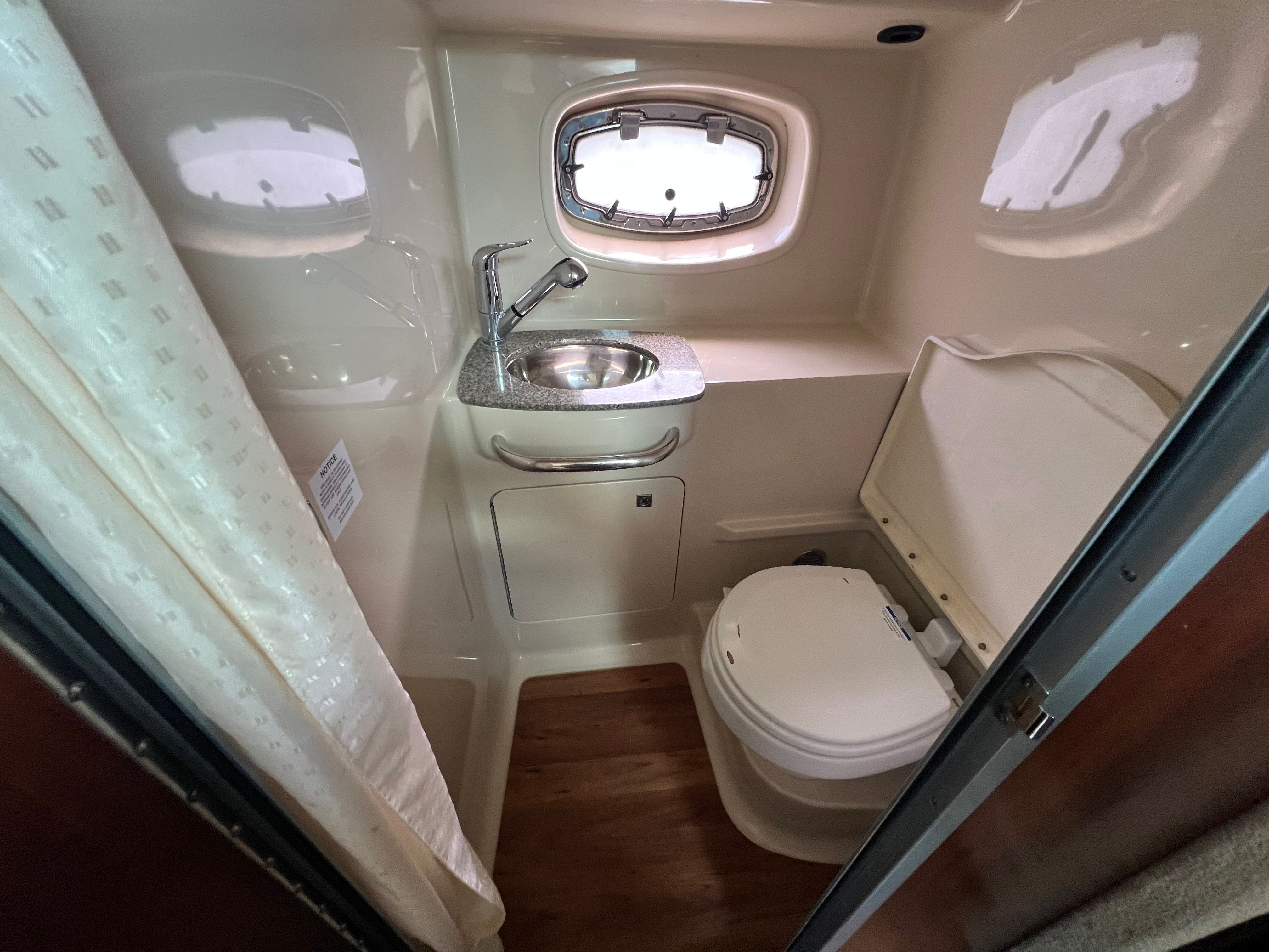 2013 Chaparral 330 Signature - 7