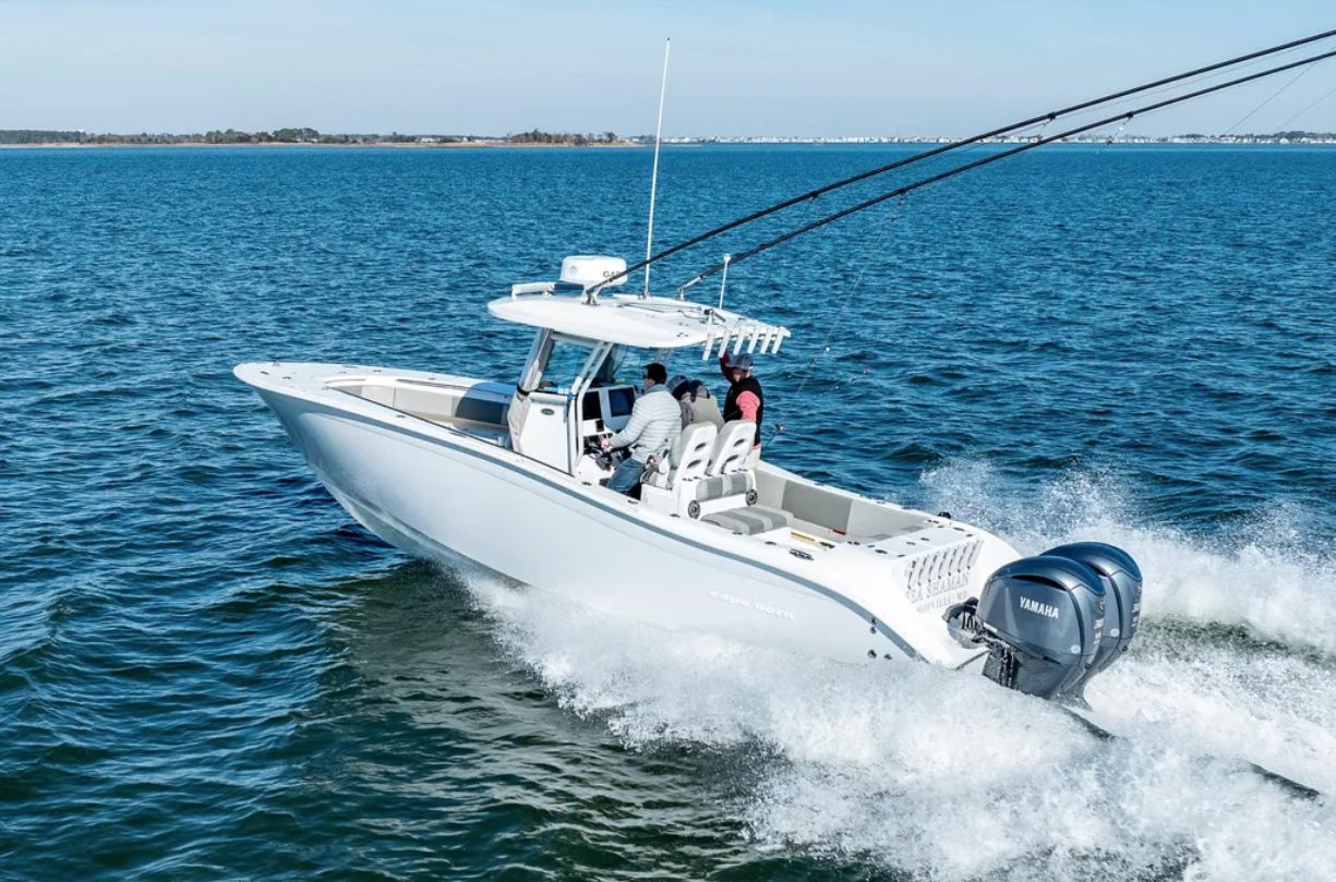 Cape Horn 32 XS 2021 boat cruising on open sea.