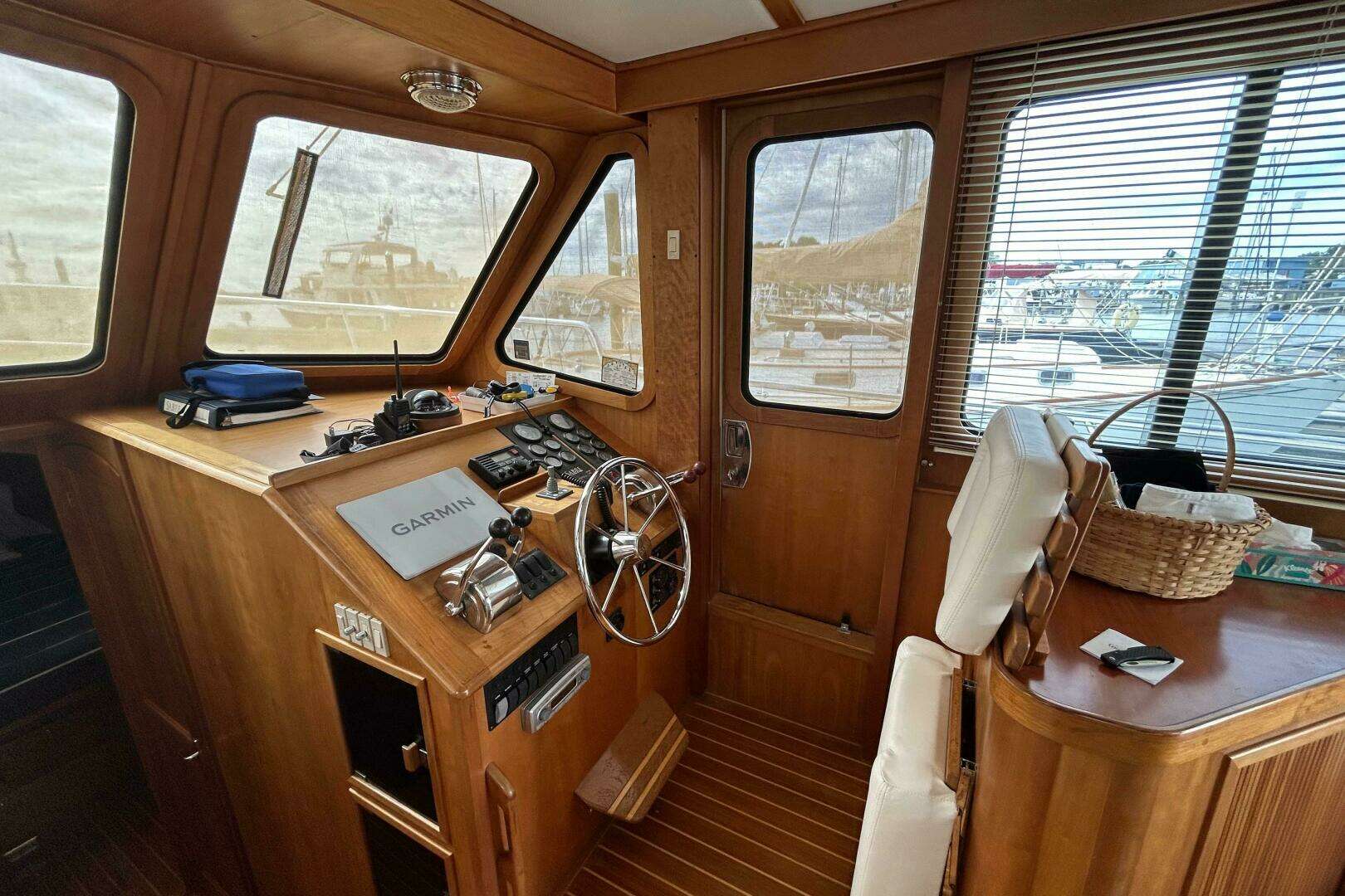 2004 Sabre 36 Flybridge - Image 25