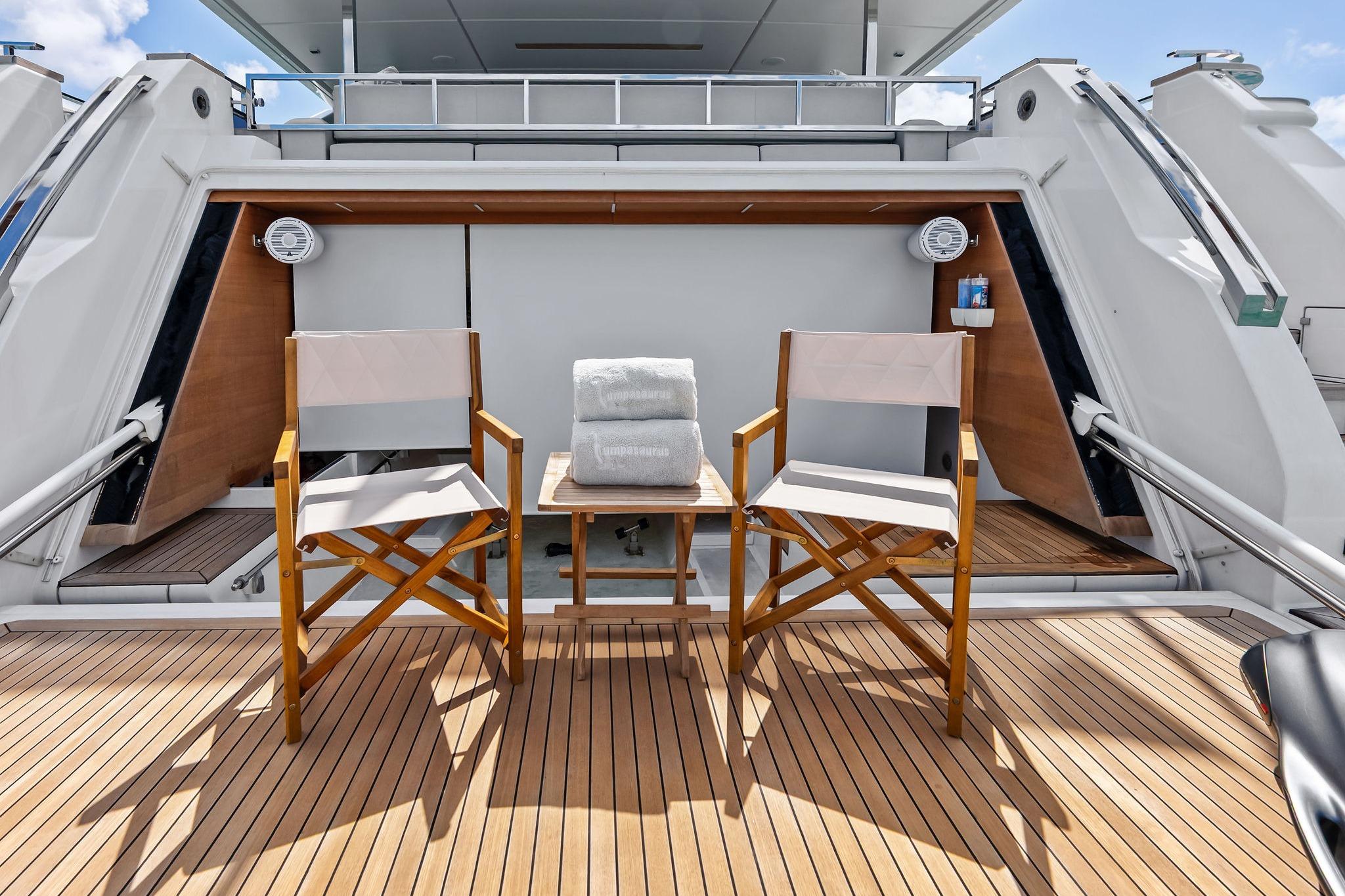 2023 Custom Line Navetta 33 - 49