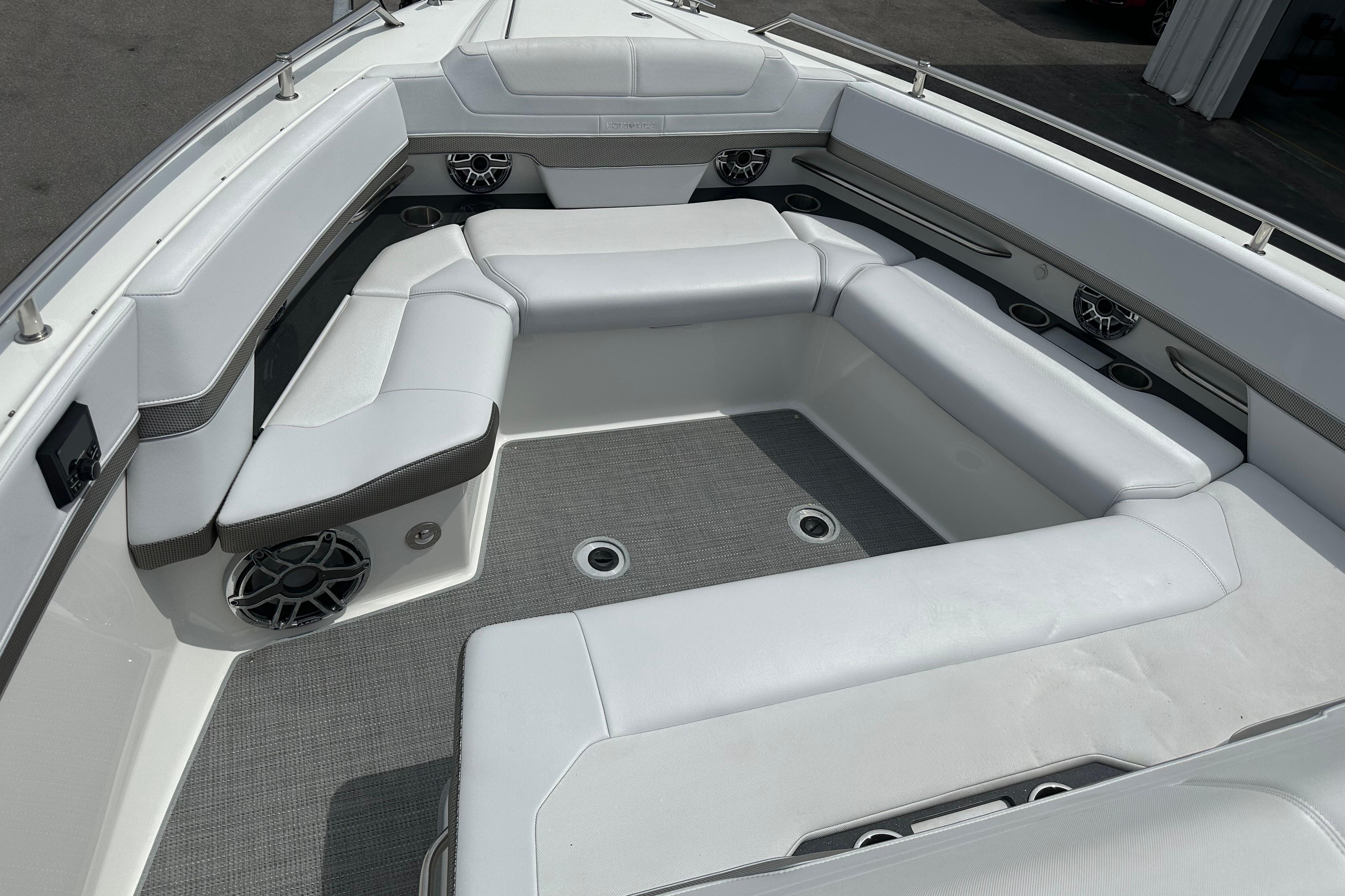 Luxurious seating area on a 2021 Formula 380 Super Sport Crossover OB boat.