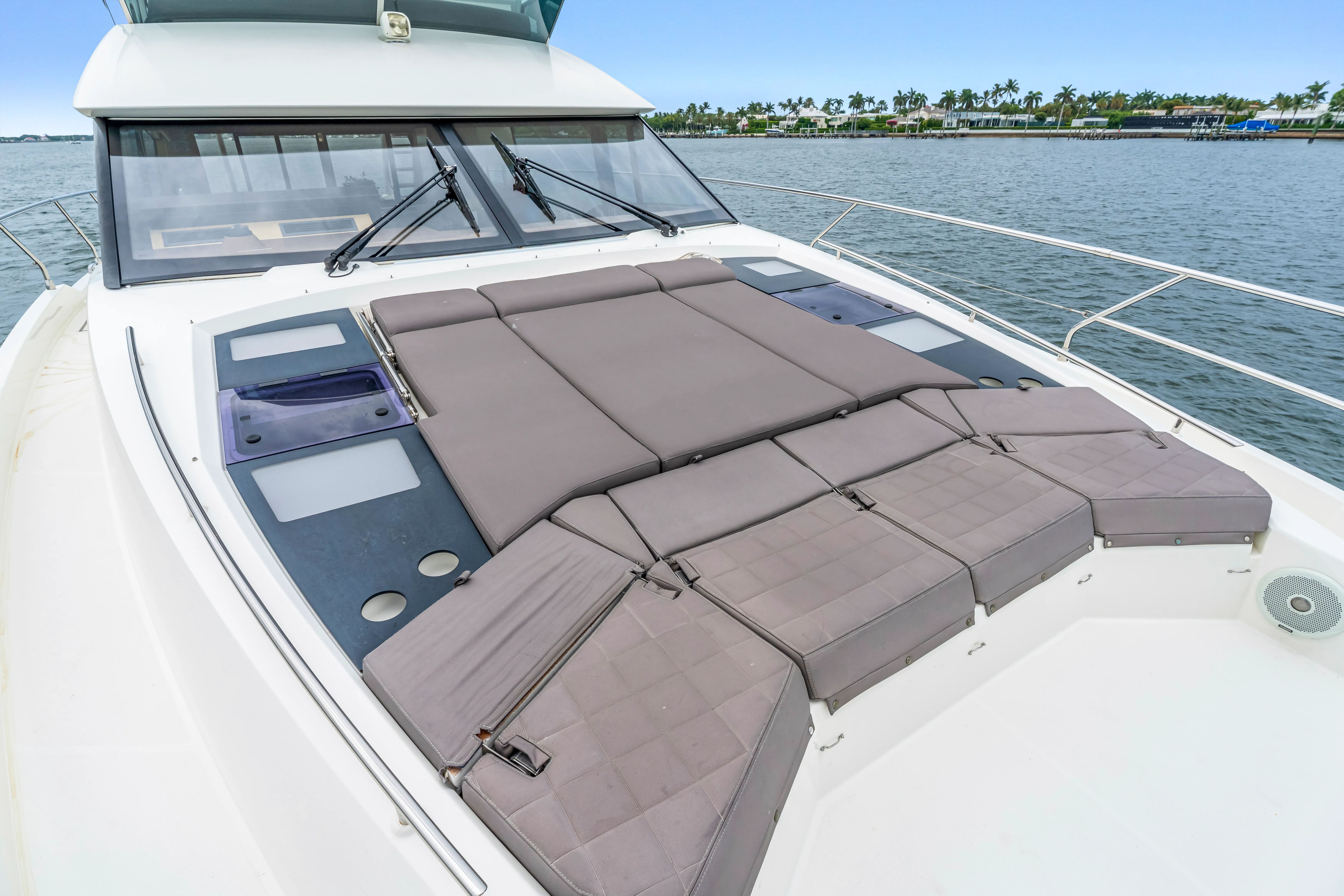 2018 Prestige 630 - Image 54