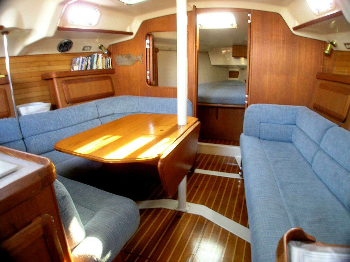 1996 Hunter Legend - Image 3