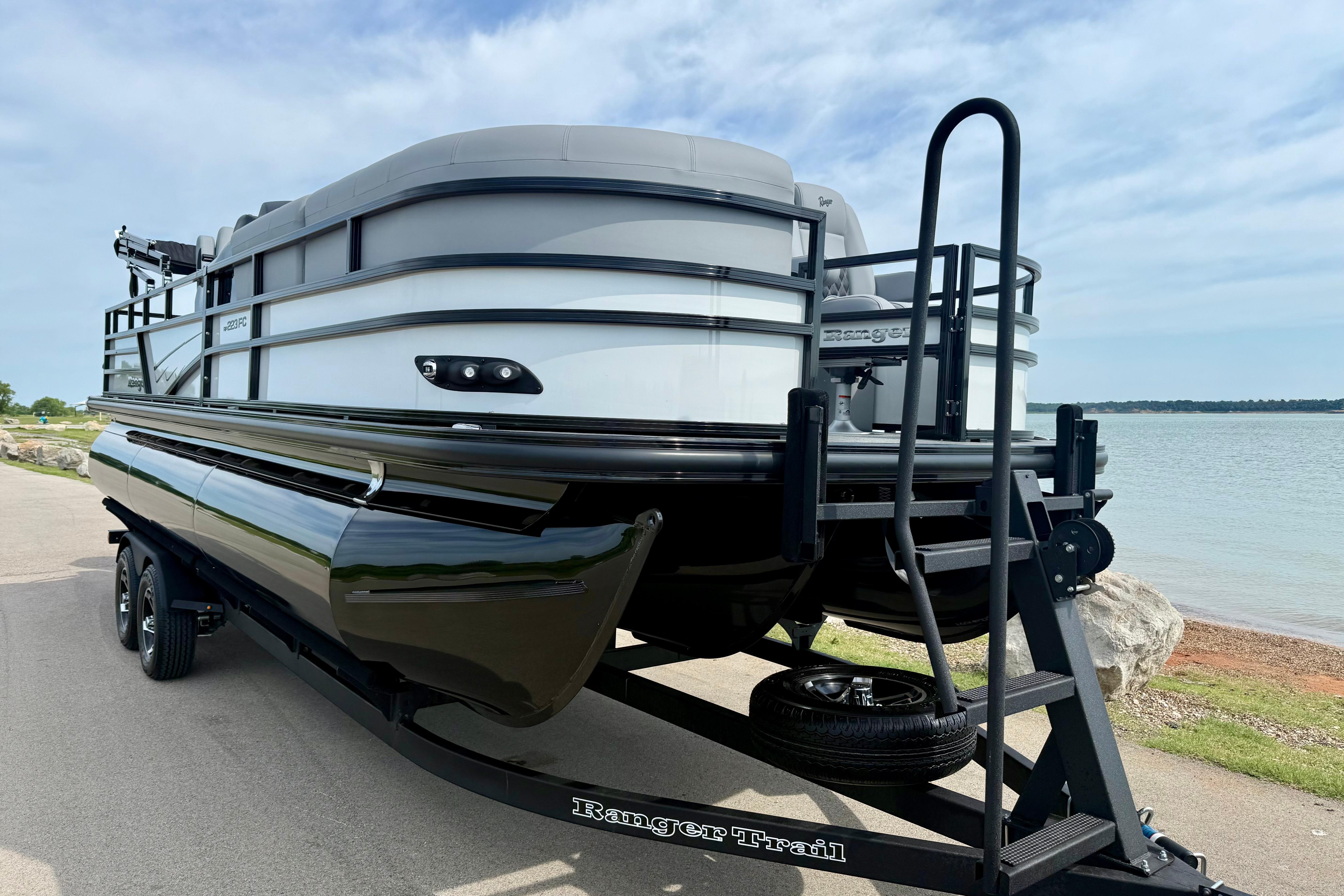 2026 Ranger 223FC