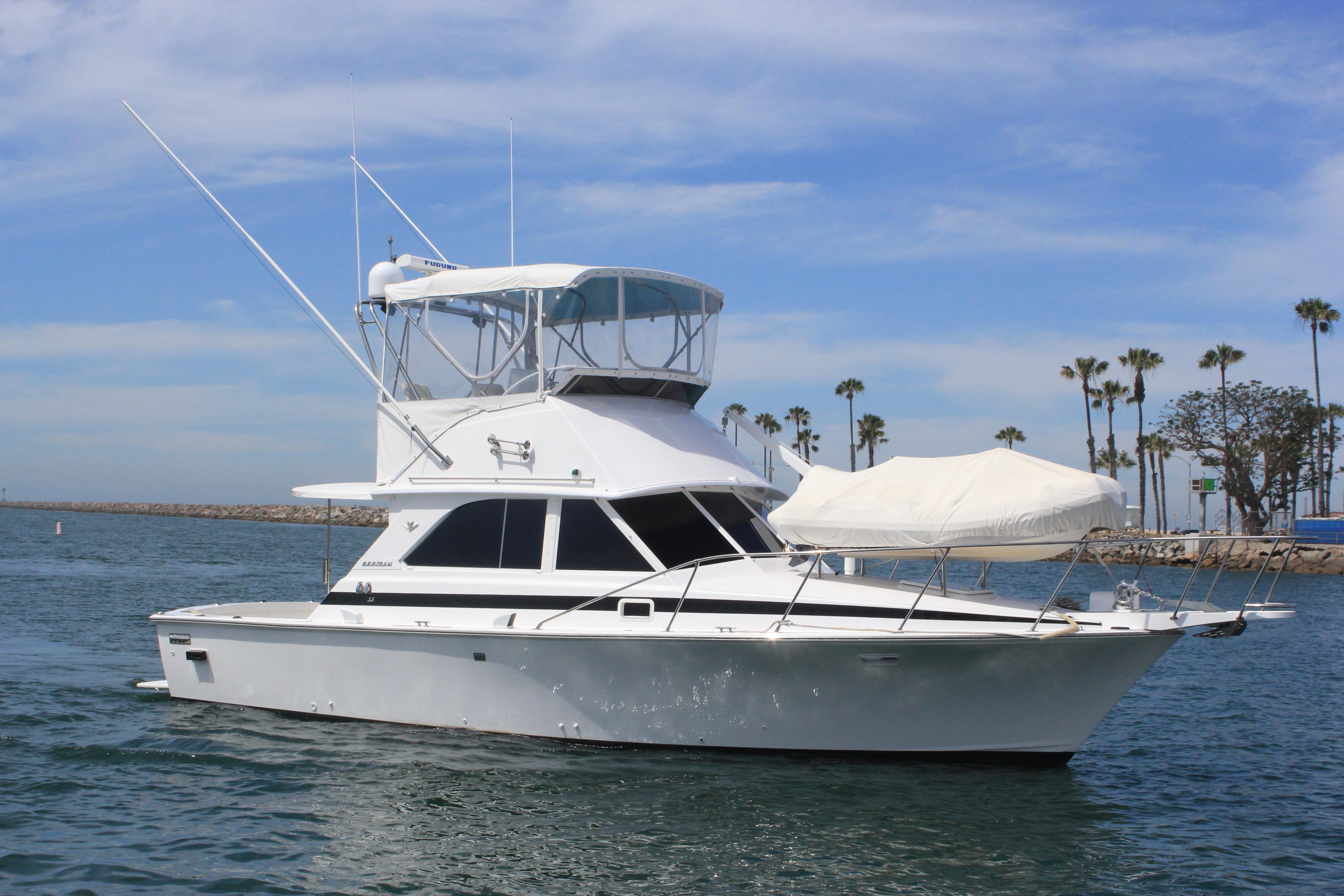1982 Bertram 35 Flybridge Sportfish