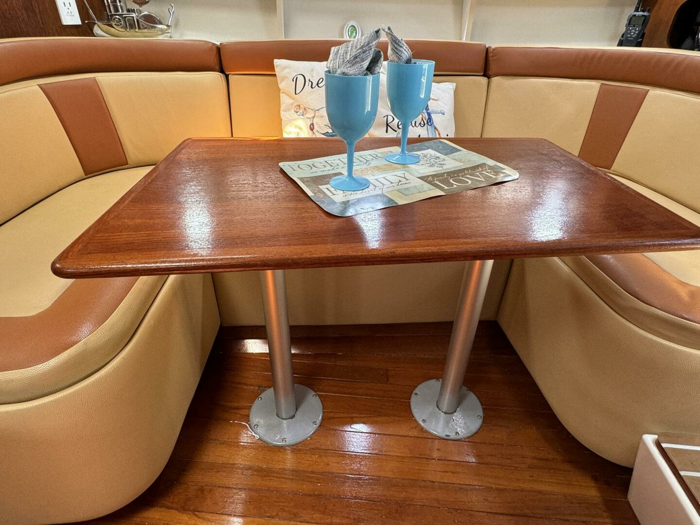 2000 Tiara Yachts 3100 Open - Image 11